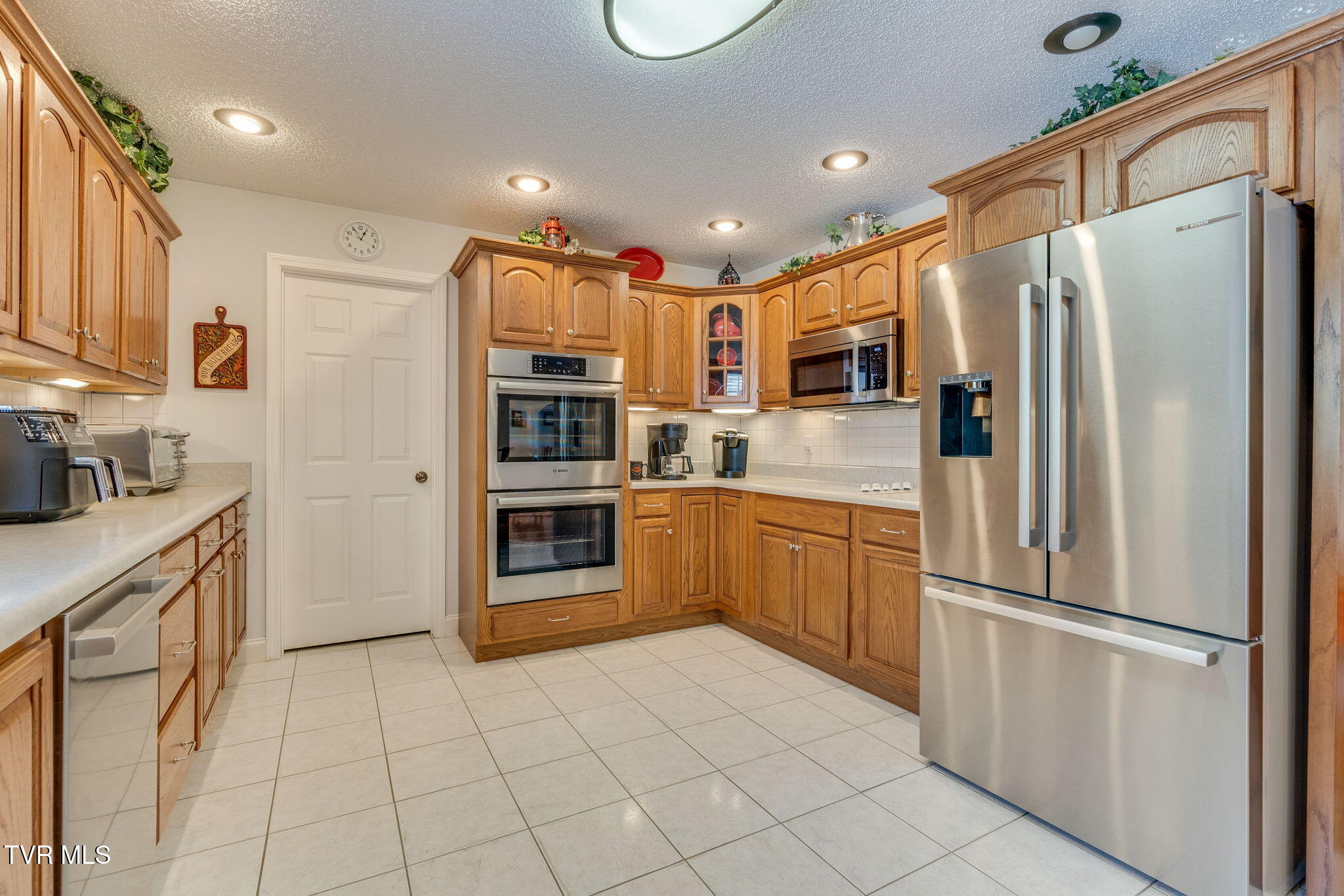 1286 Derick Pvt Drive, Blountville, Tennessee image 12