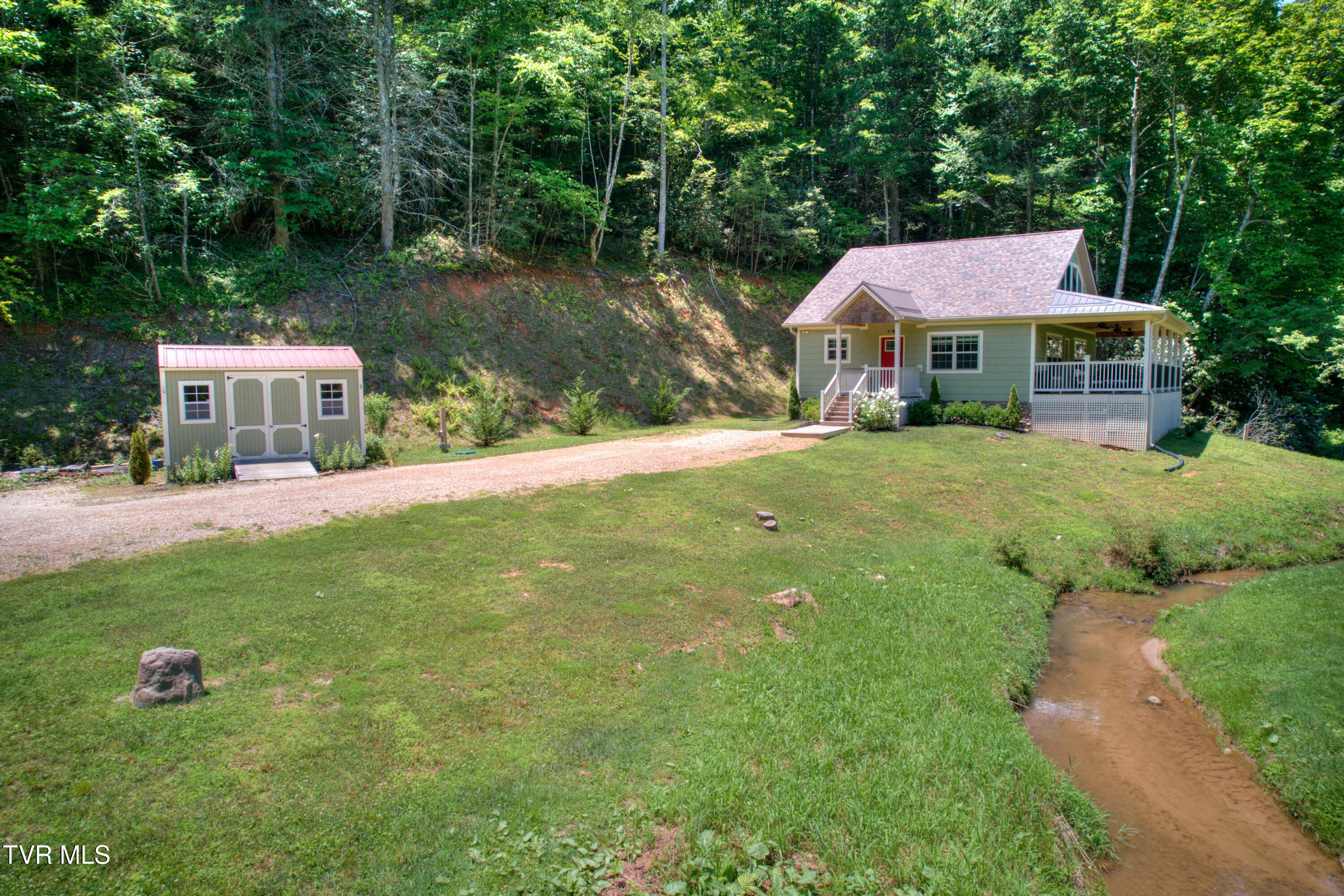 565 Piney Grove Road, Hampton, Tennessee image 38