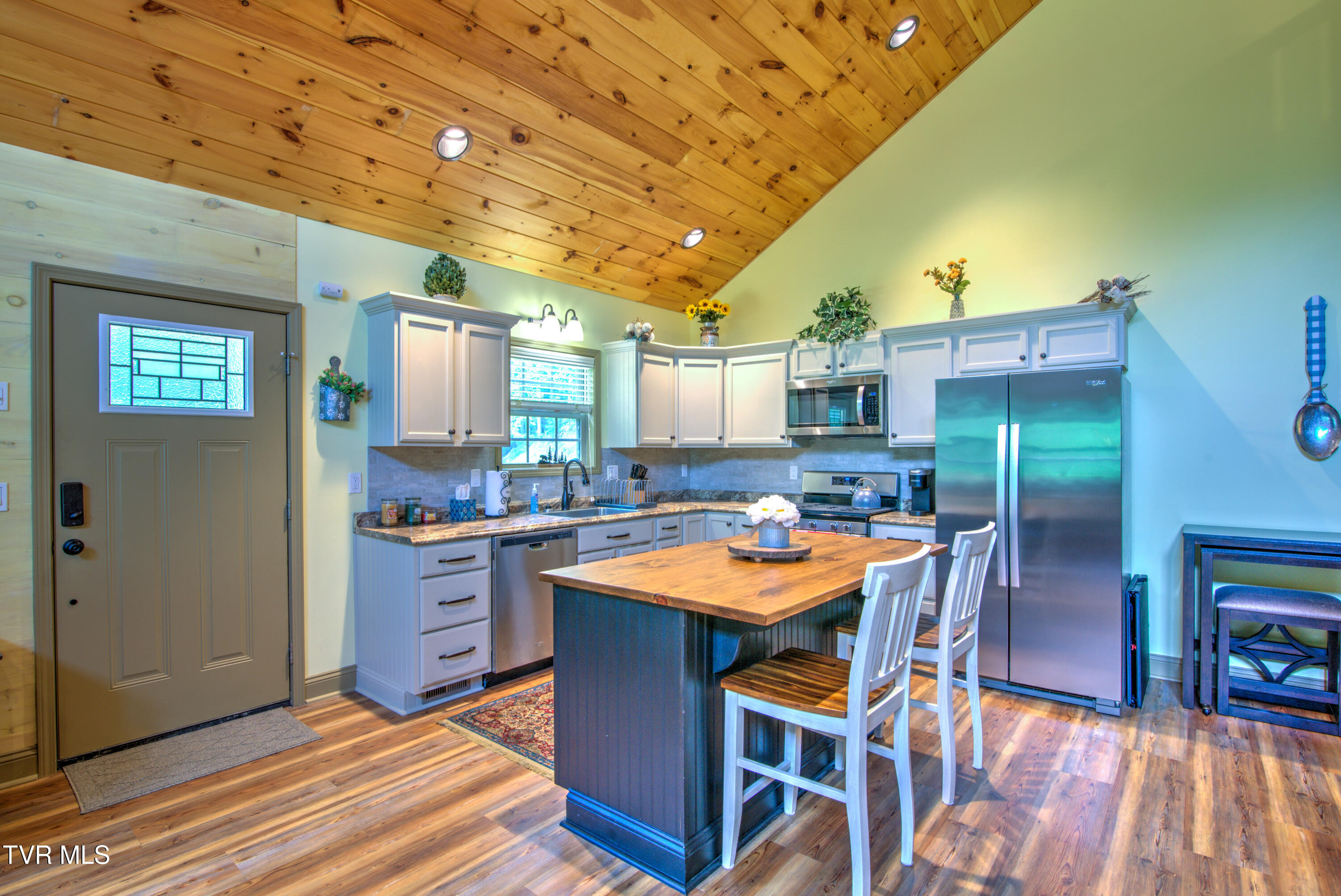 565 Piney Grove Road, Hampton, Tennessee image 13