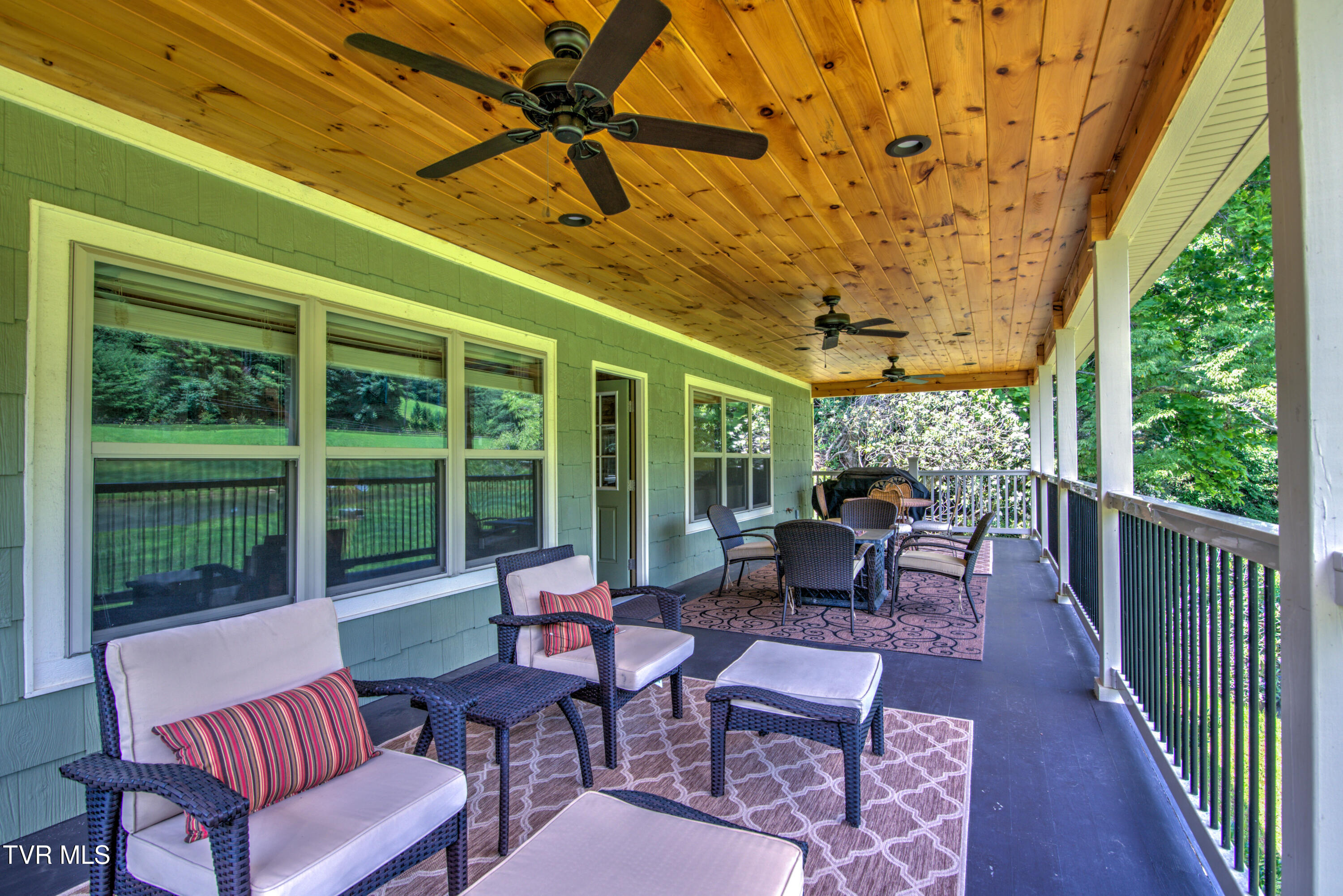 565 Piney Grove Road, Hampton, Tennessee image 9