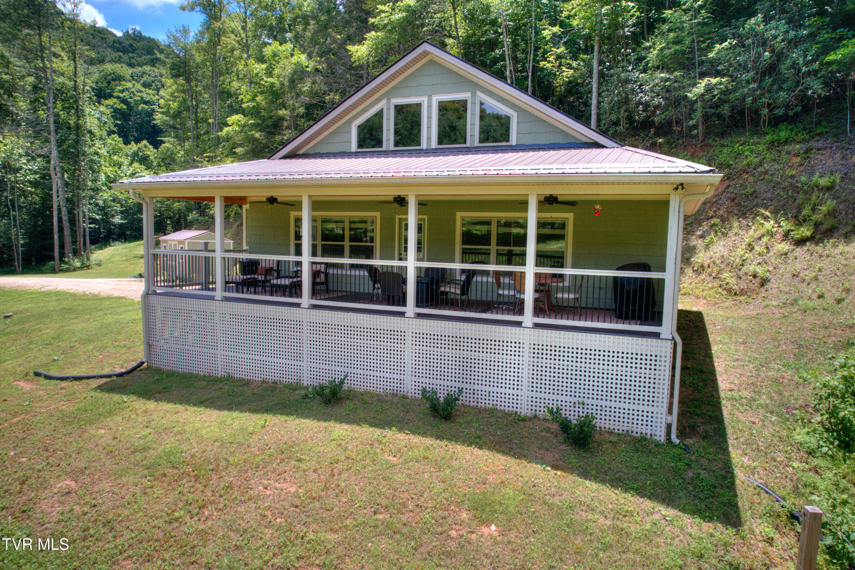 565 Piney Grove Road, Hampton, Tennessee image 10