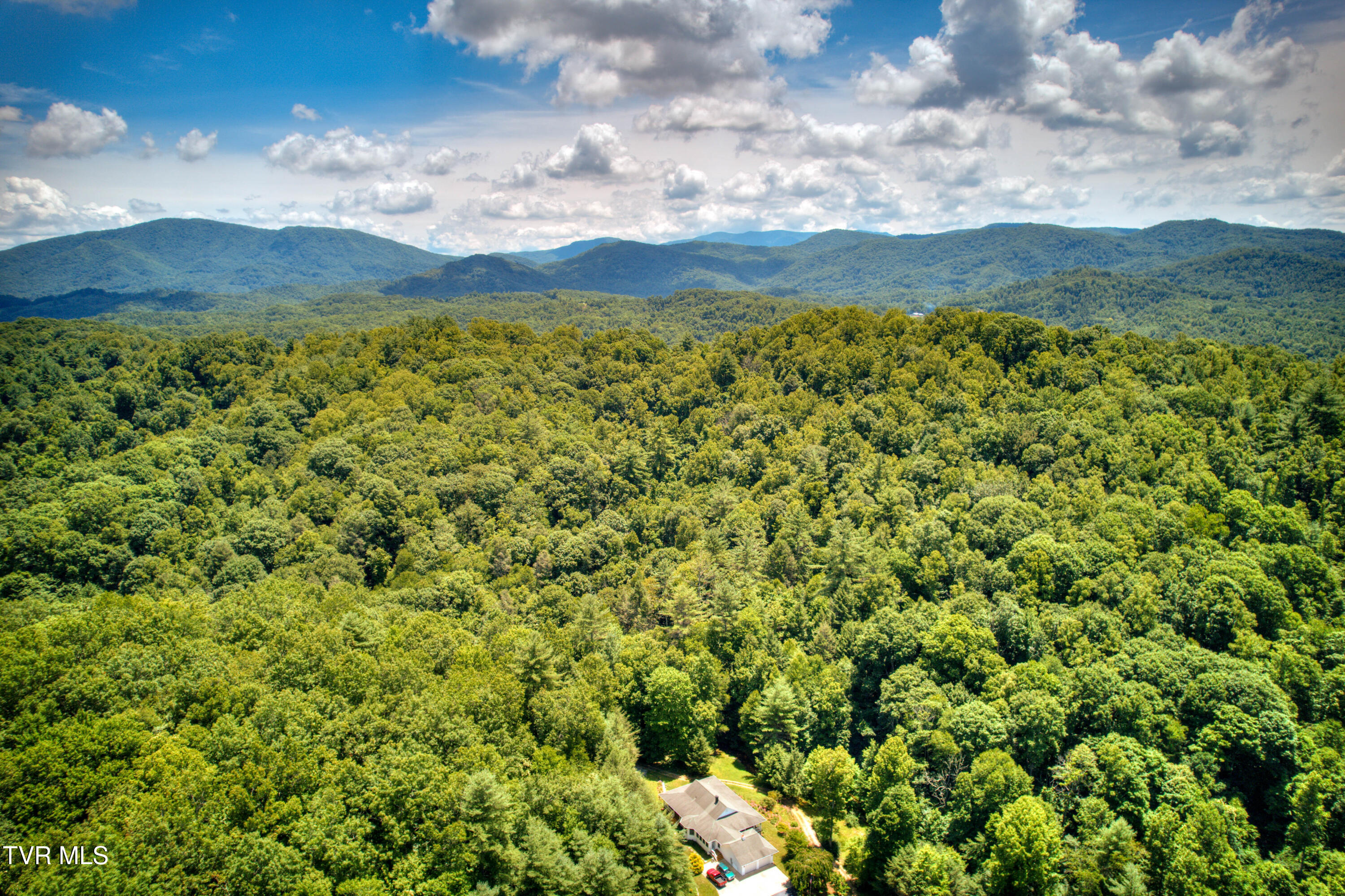 565 Piney Grove Road, Hampton, Tennessee image 47