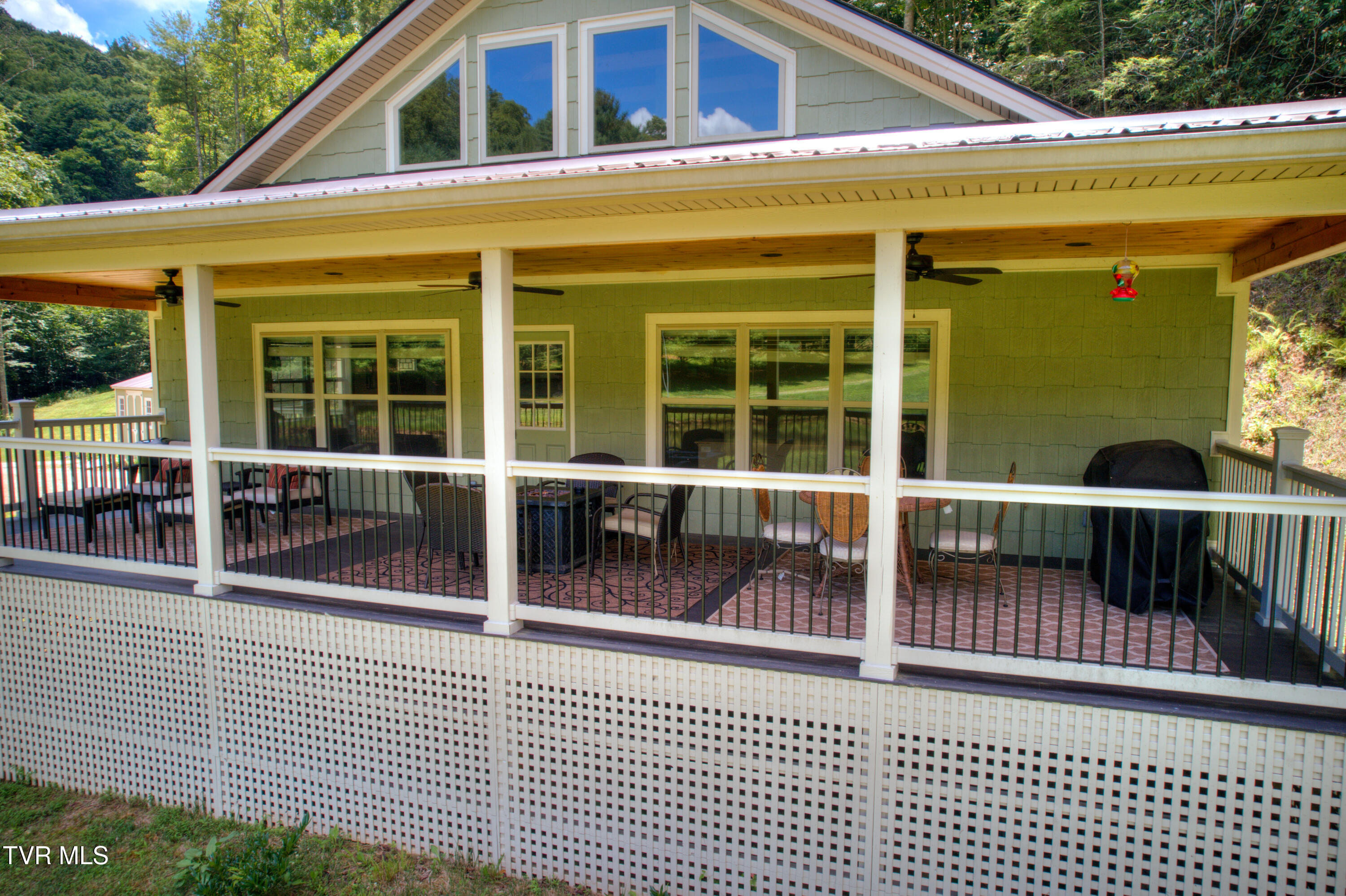 565 Piney Grove Road, Hampton, Tennessee image 11
