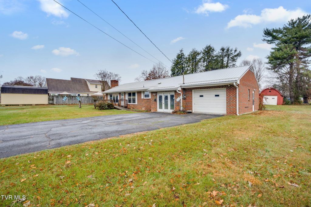 Photo of 121 Vines Drive, Jonesborough, TN 37659 (MLS # 9989074)