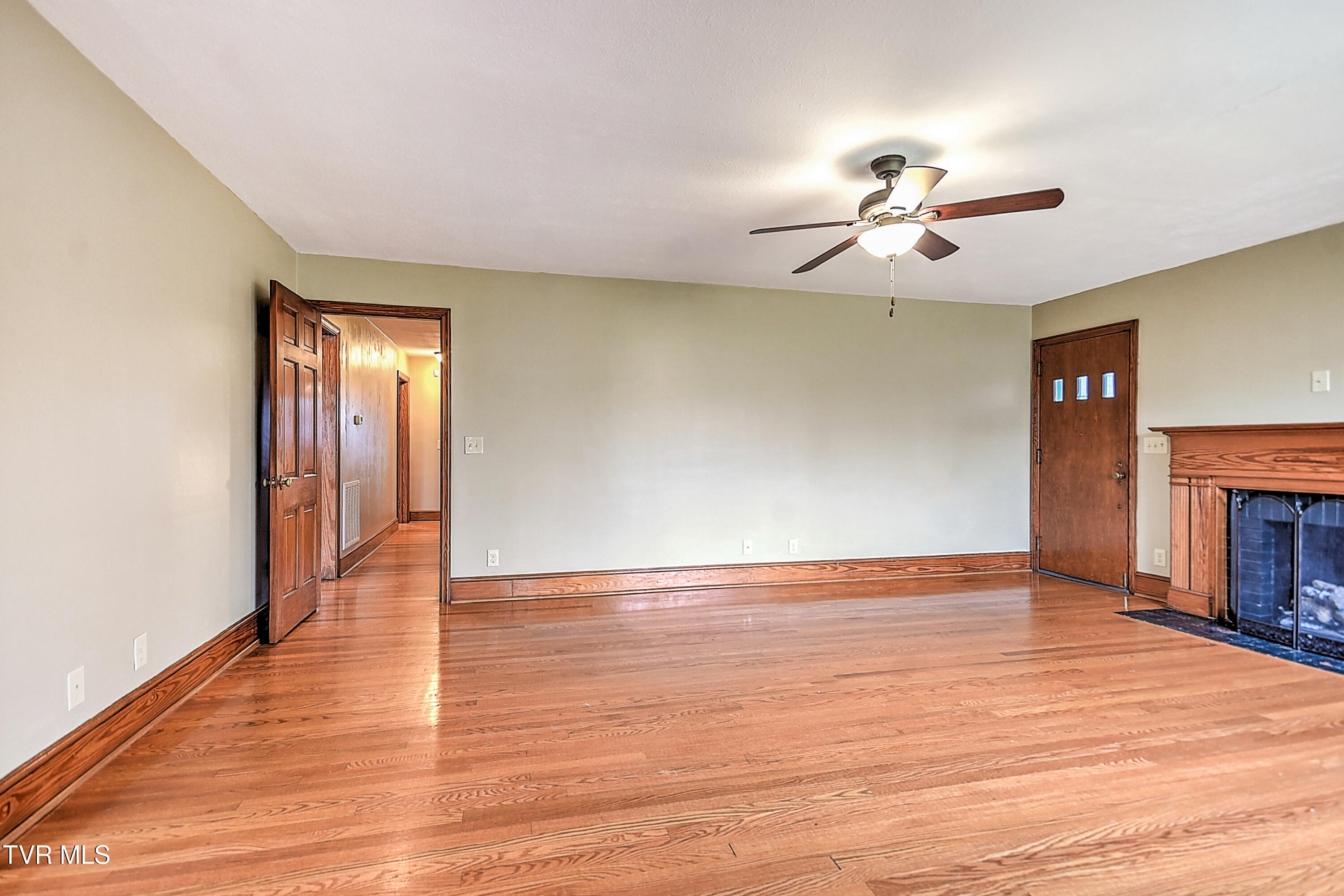 101 F Street, Elizabethton, Tennessee image 10
