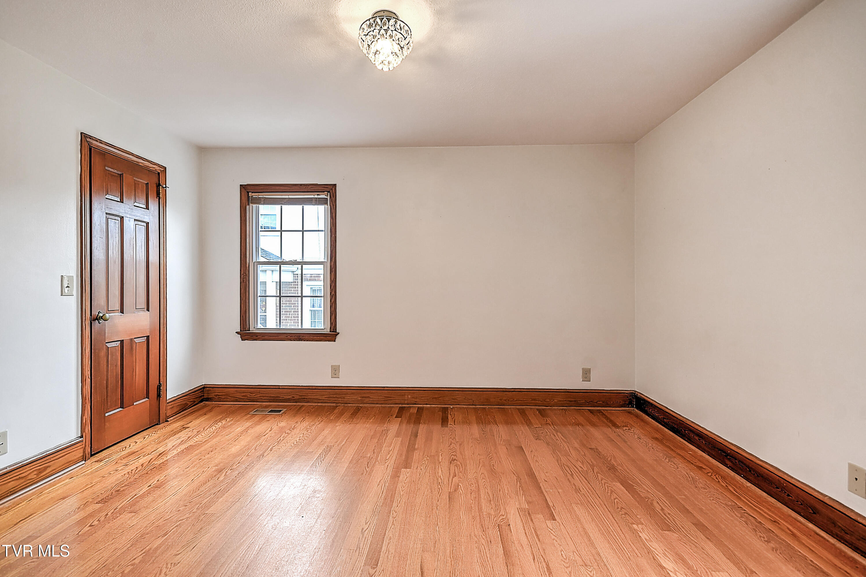 101 F Street, Elizabethton, Tennessee image 22