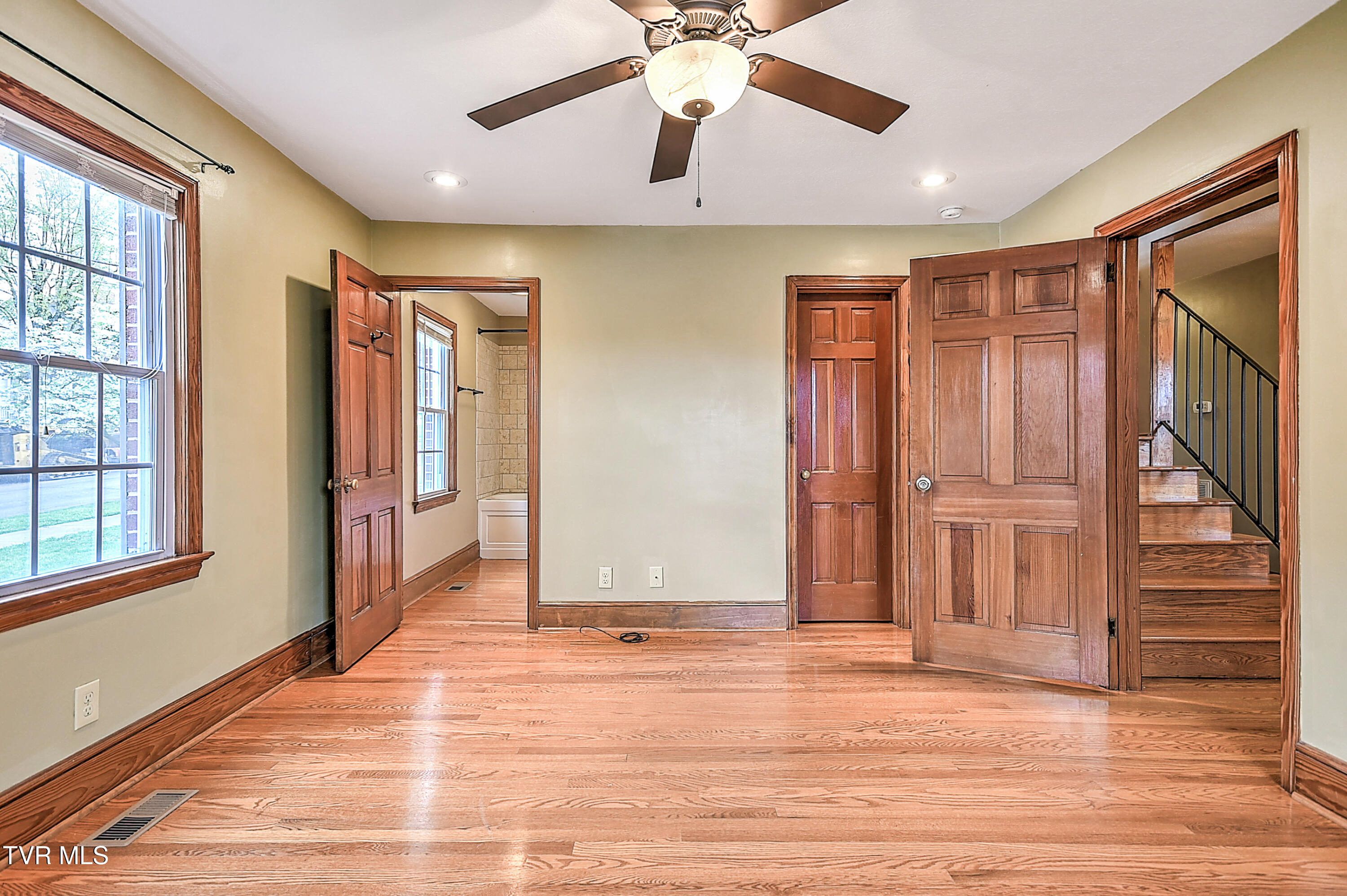 101 F Street, Elizabethton, Tennessee image 29