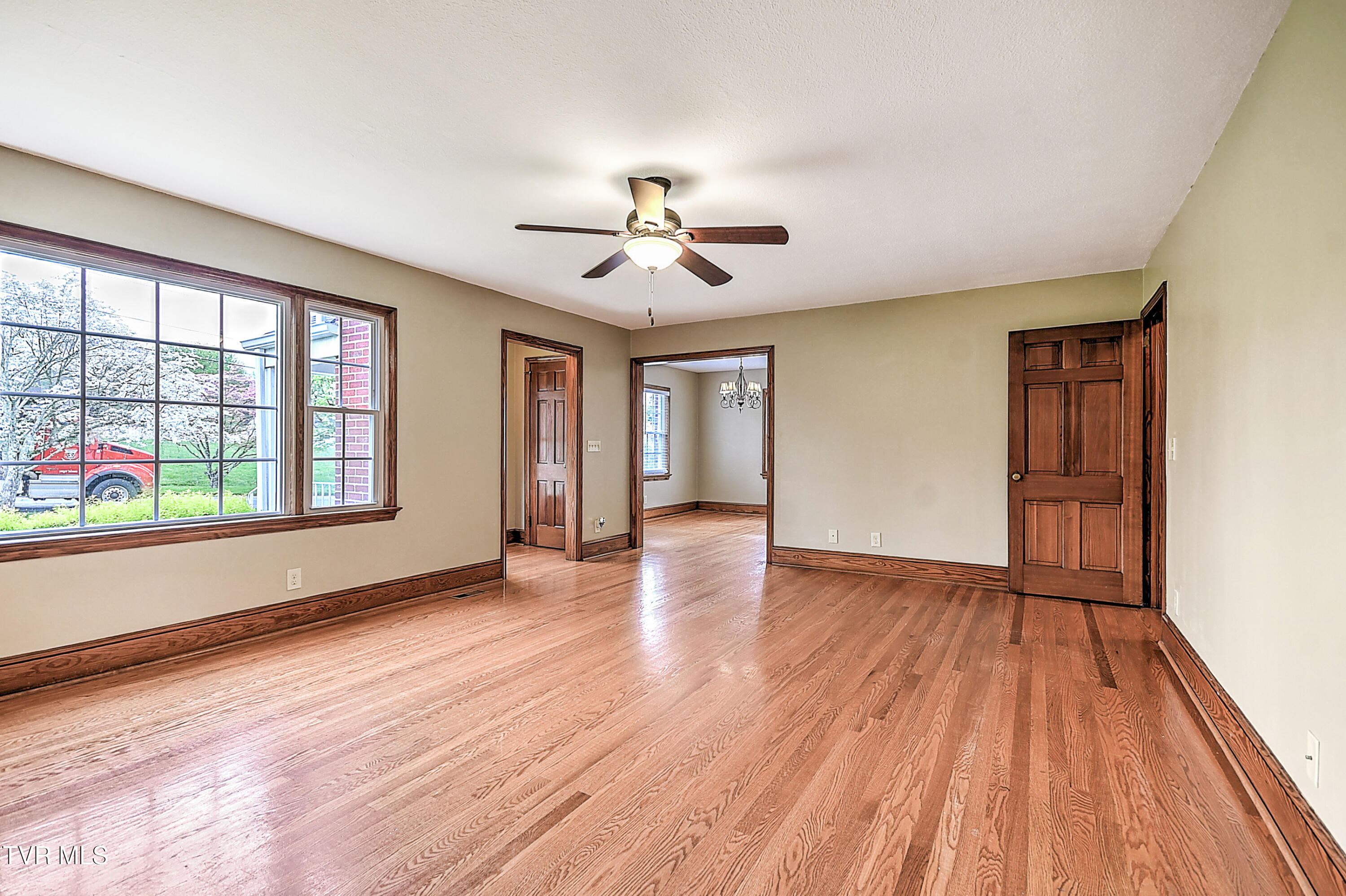 101 F Street, Elizabethton, Tennessee image 12