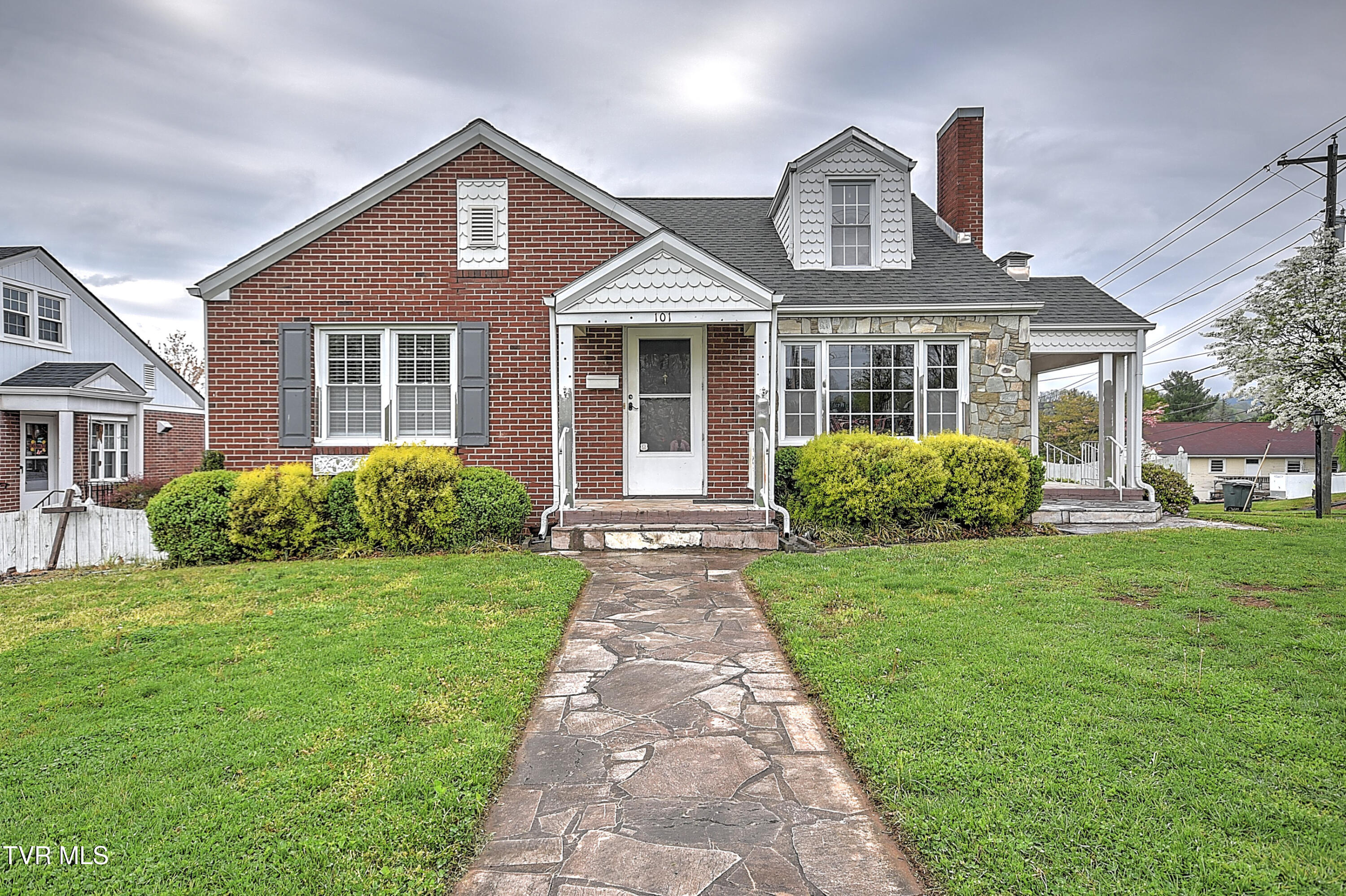 101 F Street, Elizabethton, Tennessee image 1