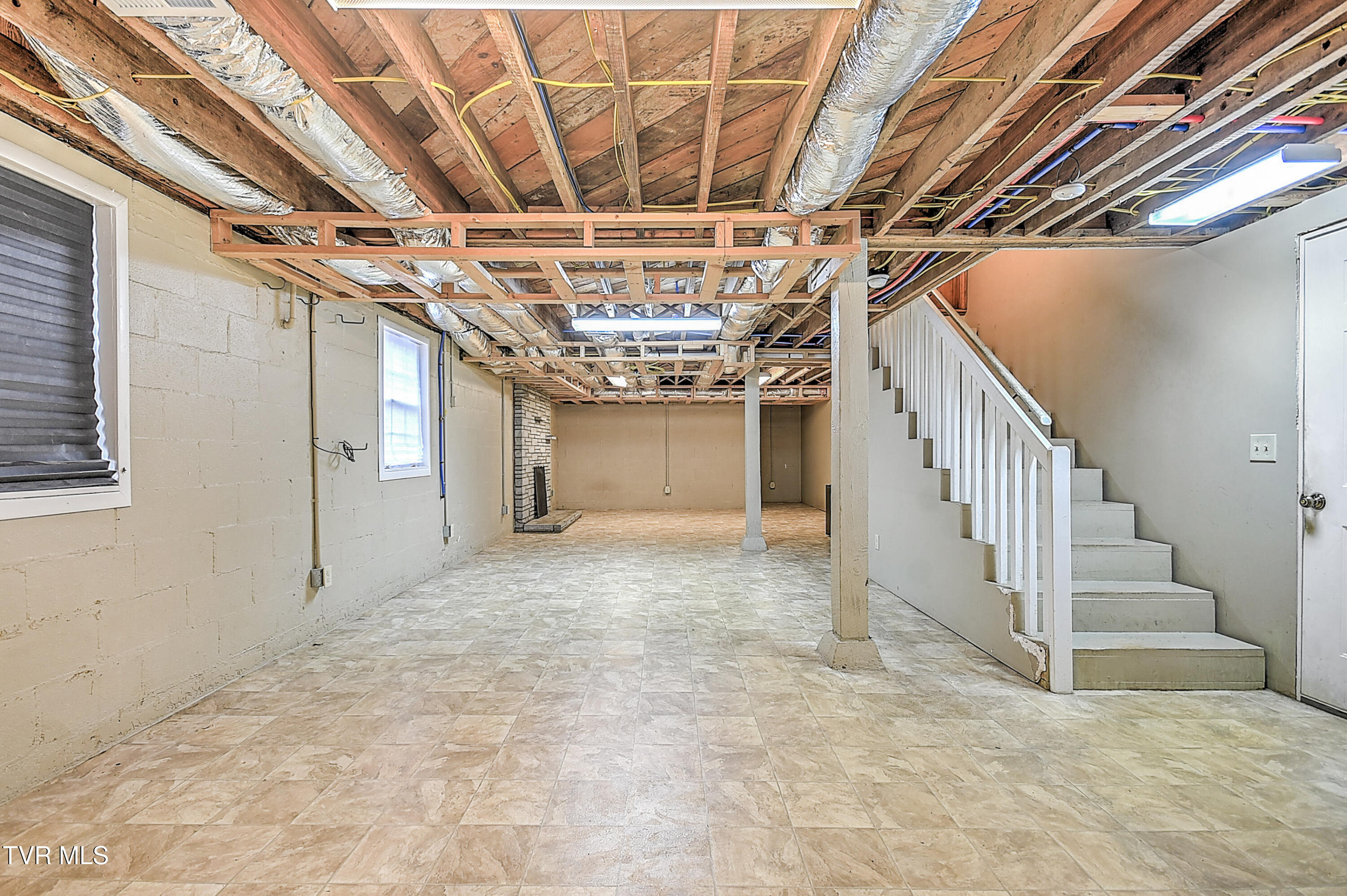 101 F Street, Elizabethton, Tennessee image 37