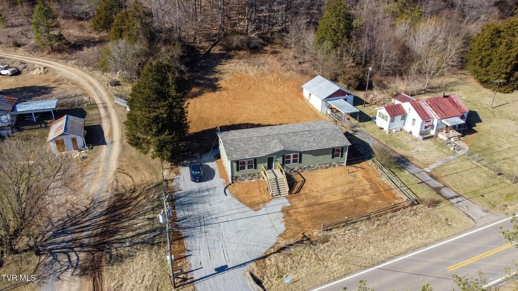 Photo of 5725 Kingsport Highway, Afton, TN 37616 (MLS # 9991225)
