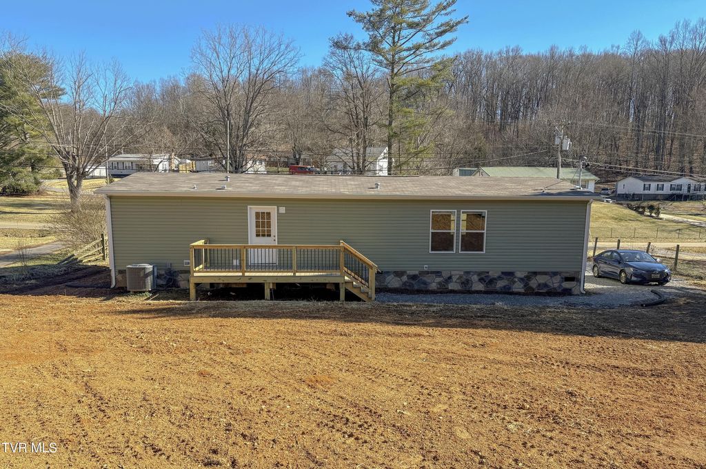 Photo of 5725 Kingsport Highway, Afton, TN 37616 (MLS # 9991225)