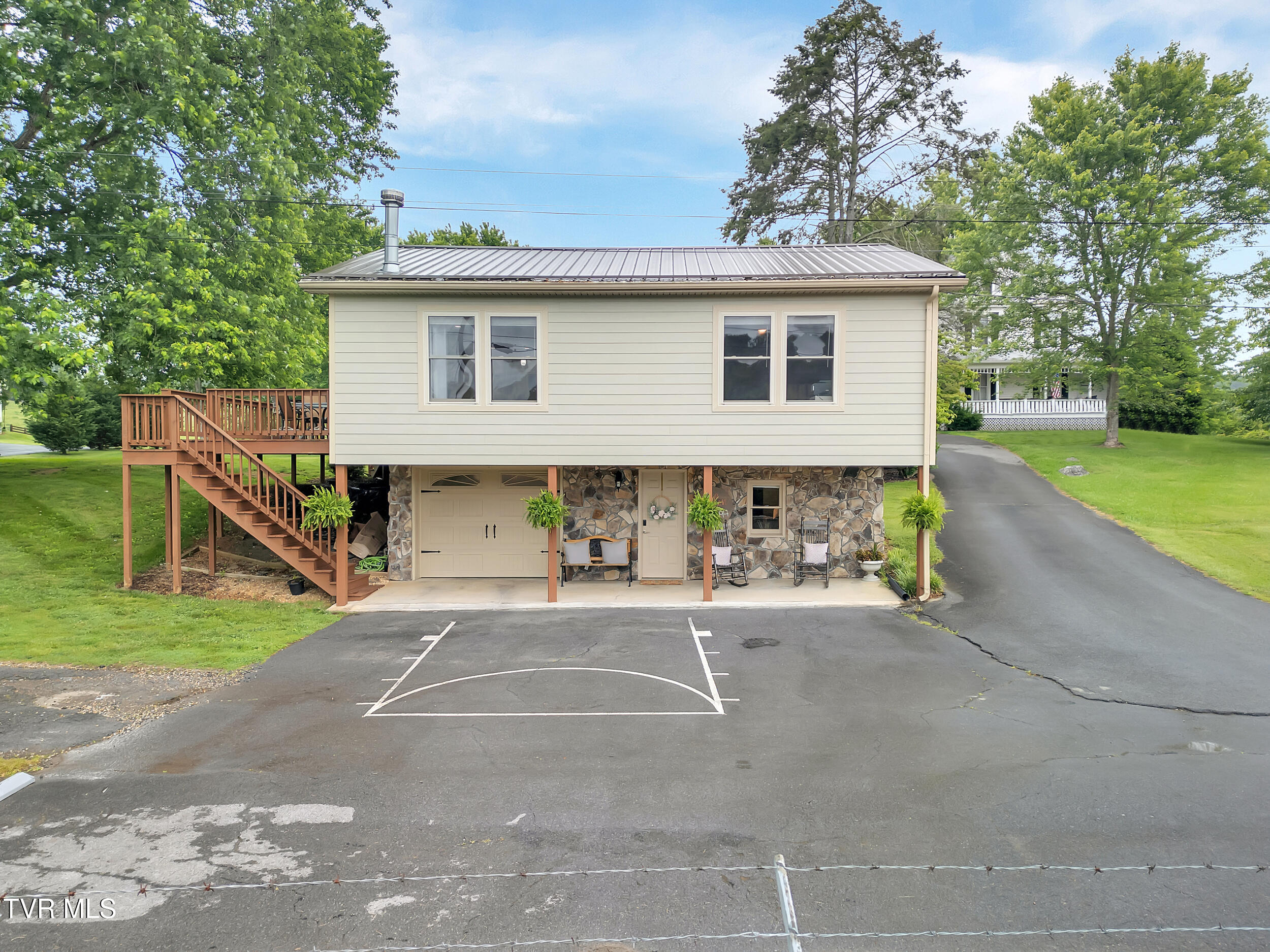 1564 Highway 394, Blountville, Tennessee image 2
