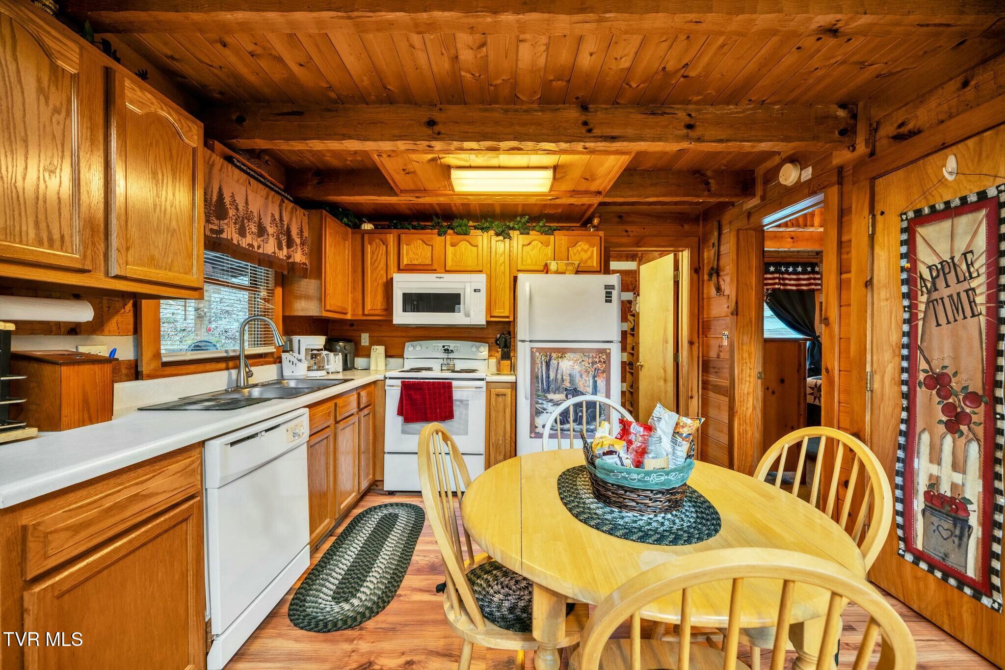 2784 Mountain View Circle, Sevierville, Tennessee image 17