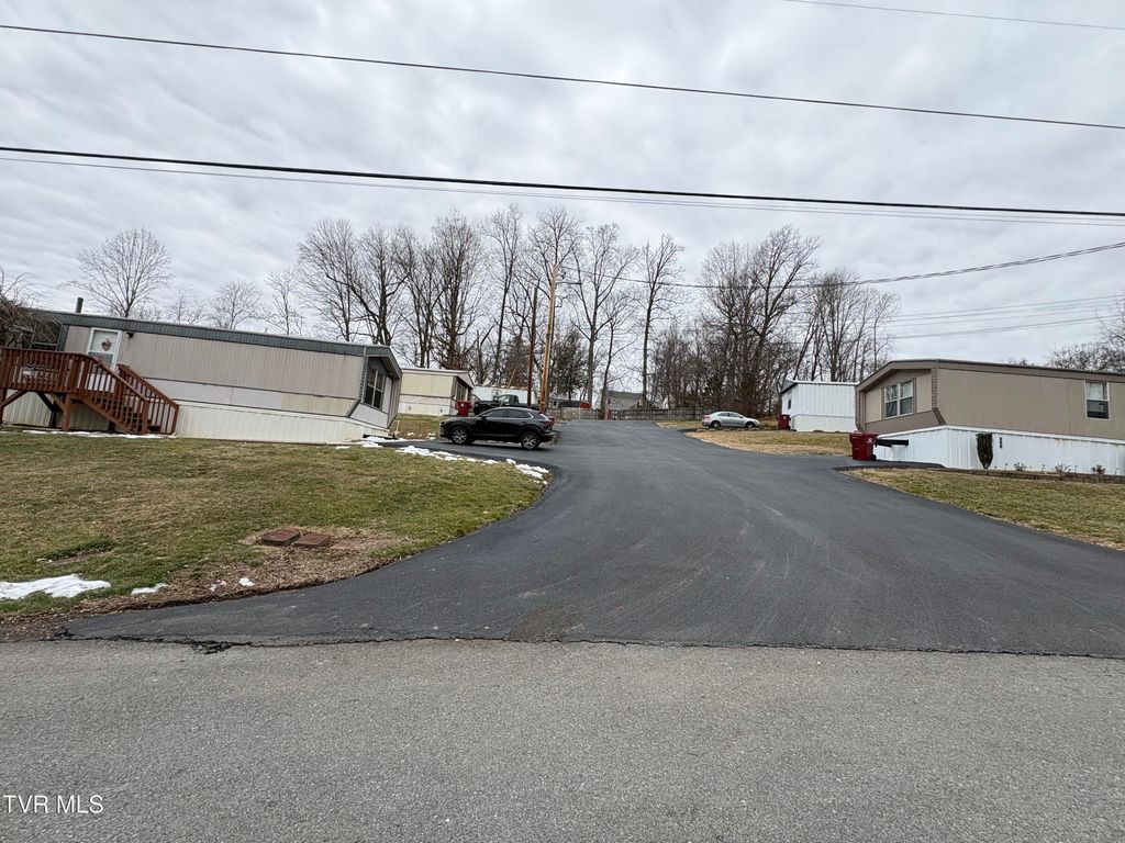 Photo of 611 North Street, Johnson City, TN 37604 (MLS # 9990978)