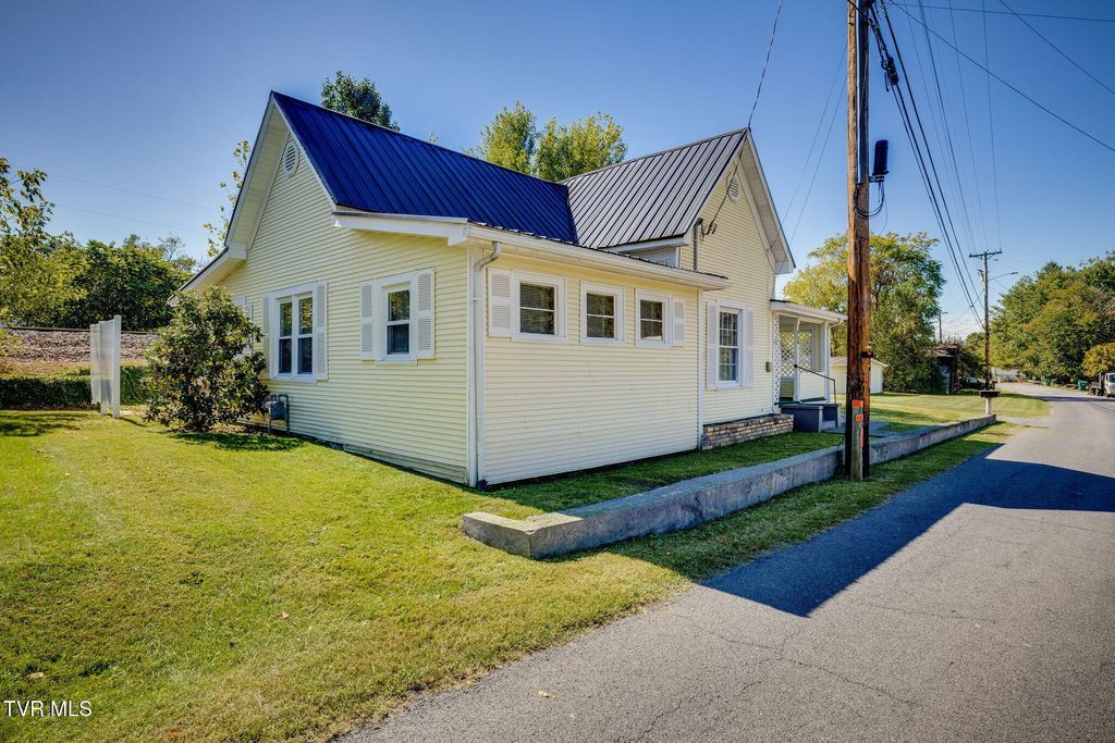 Photo of 230 Old Fishery Road, Erwin, TN 37650 (MLS # 9986755)