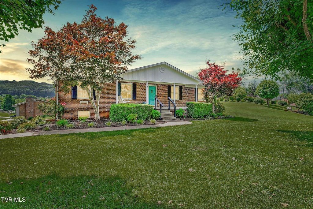 Photo of 4841 Peers Street, Kingsport, TN 37664 (MLS # 9996102)