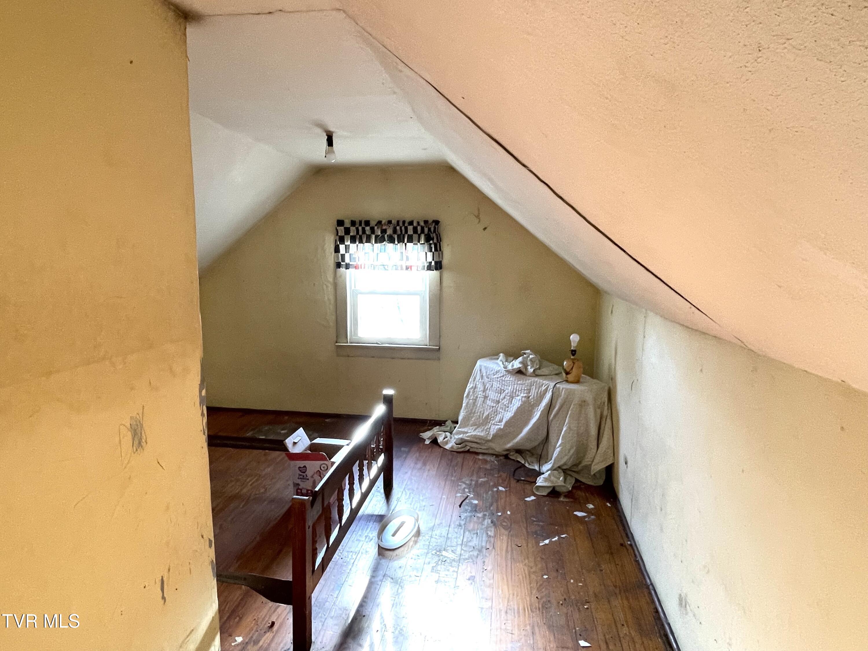 371 Douglas Street, Bristol, Virginia image 10