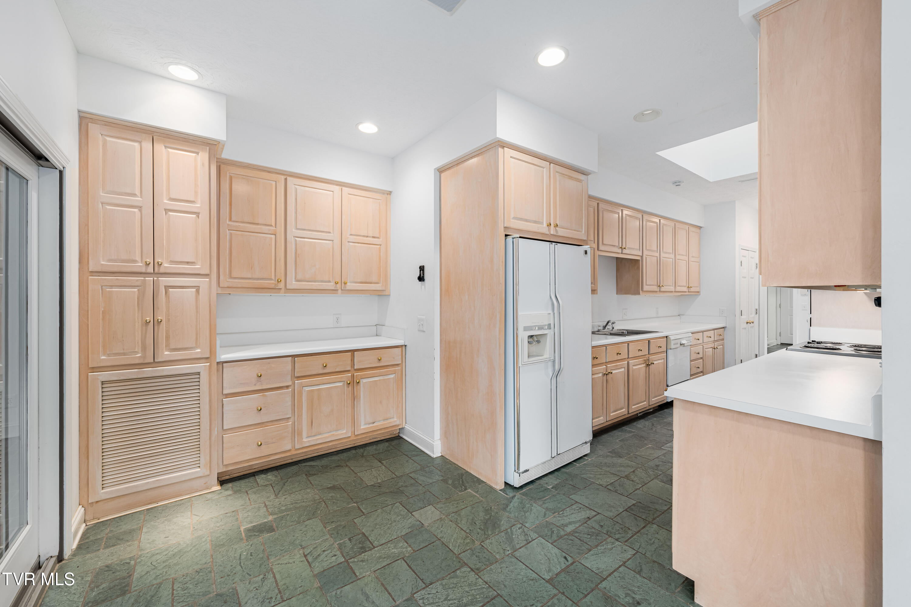 1945 Sage Valley Circle, Mountain City, Tennessee image 36