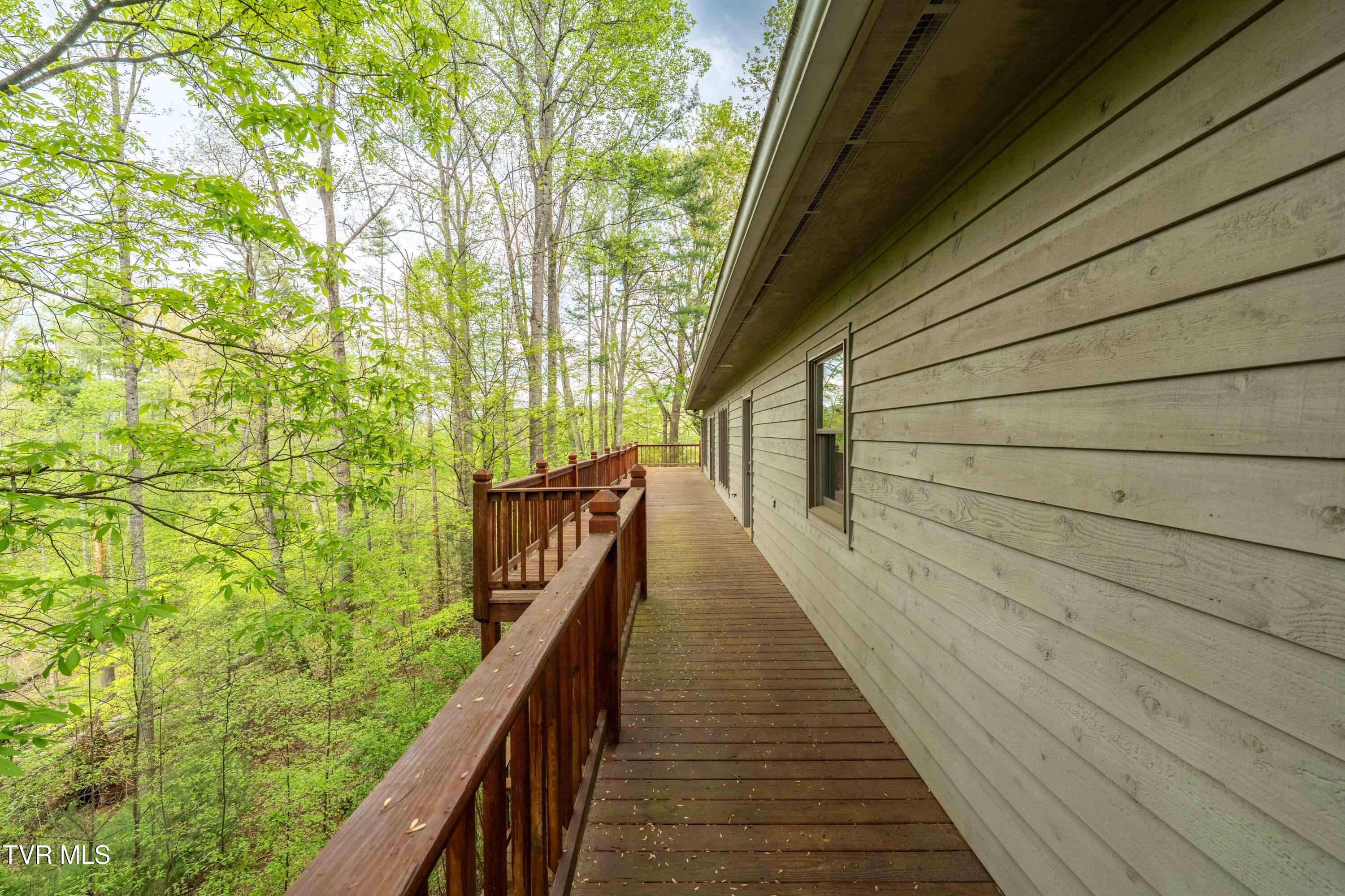 1945 Sage Valley Circle, Mountain City, Tennessee image 19