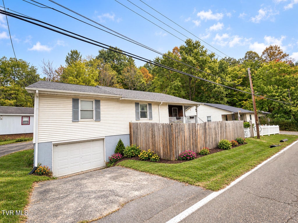 Photo of 709 Exeter Road, Appalachia, VA 24216 (MLS # 10002459)