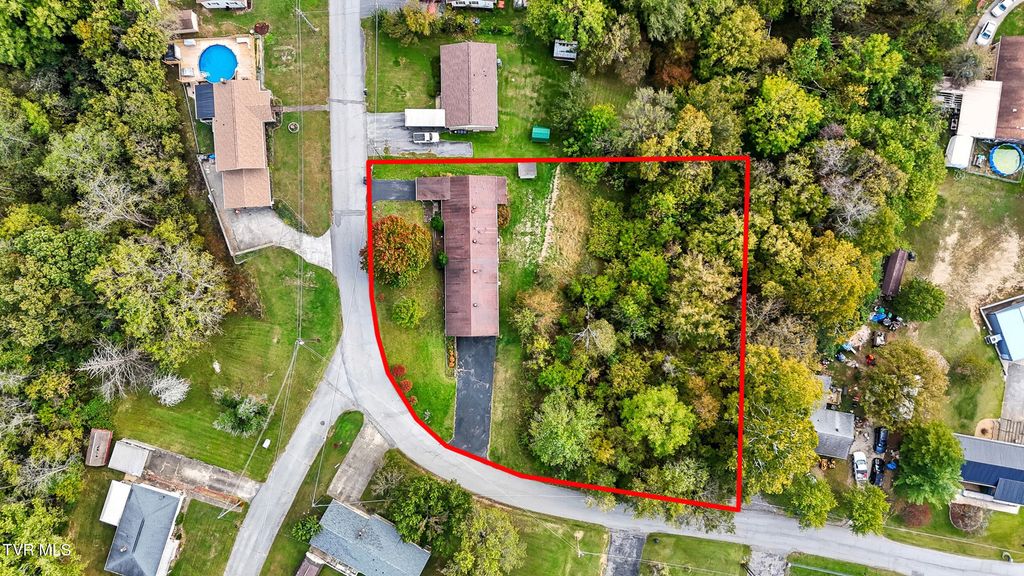 Photo of 3500 Rustic Hills Drive, Kingsport, TN 37660 (MLS # 9987536)