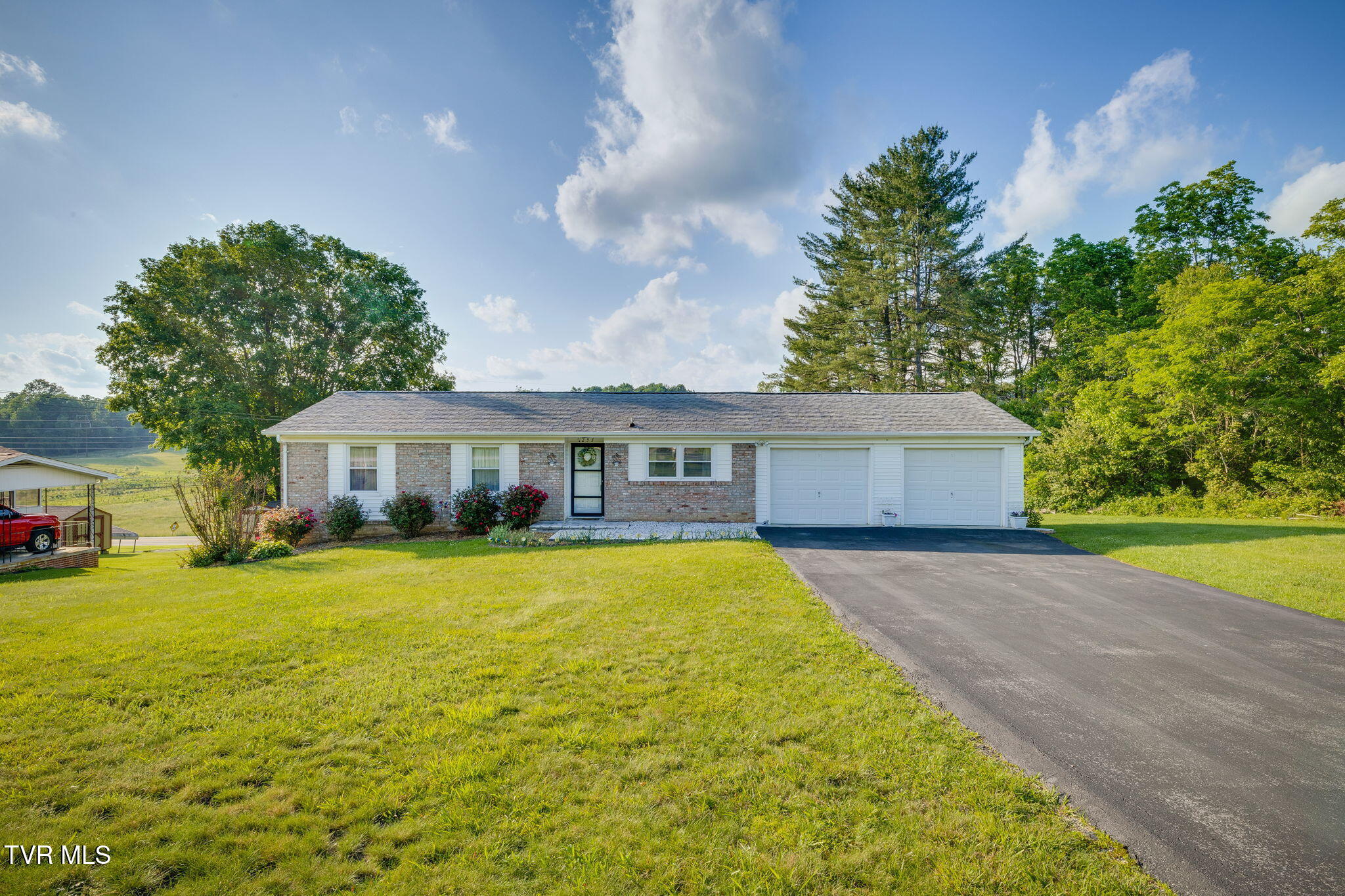 253 Fairford Lane, Blountville, Tennessee image 2