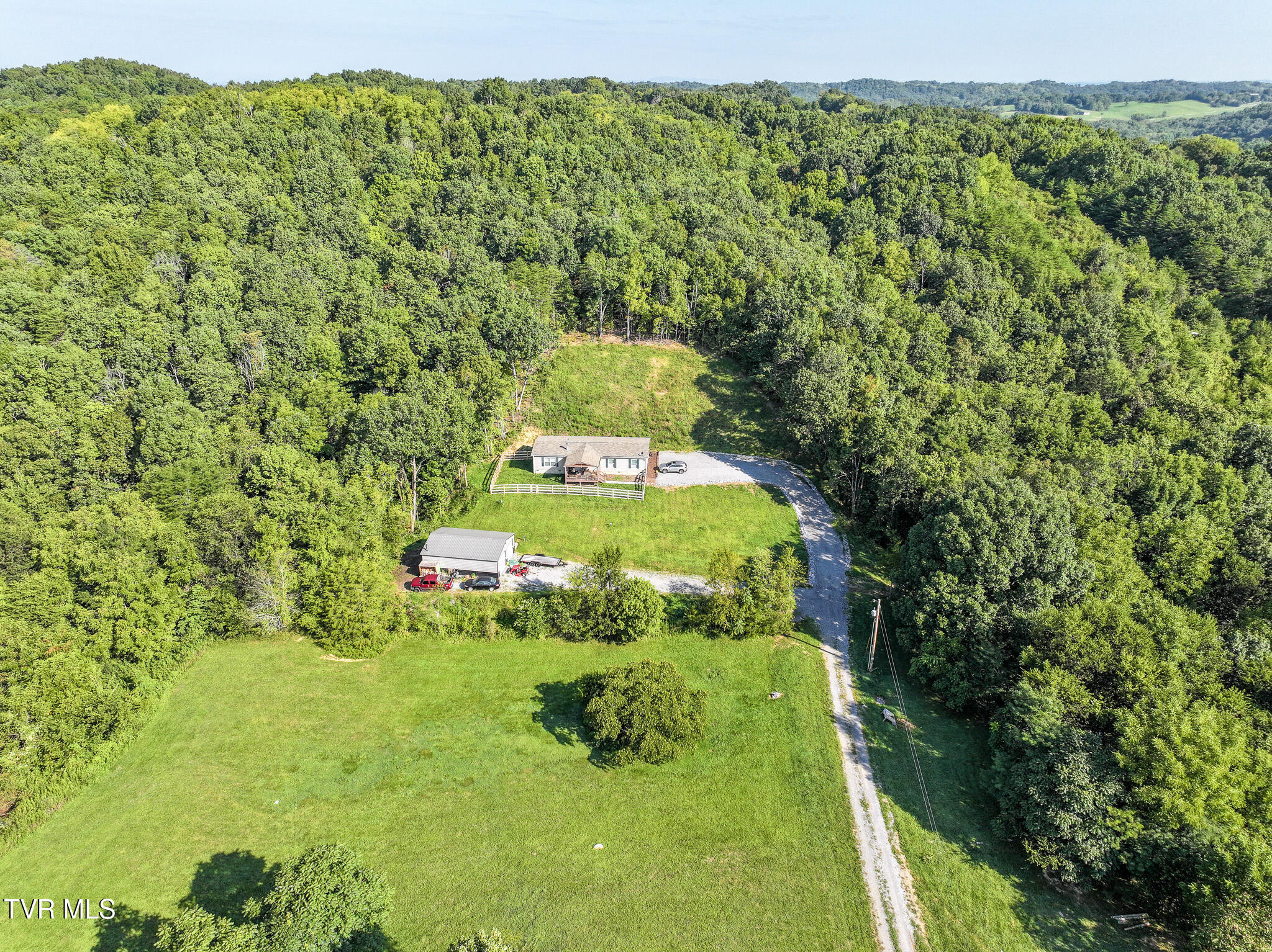 3030 Poplar Springs Rd, Greeneville, Tennessee image 3