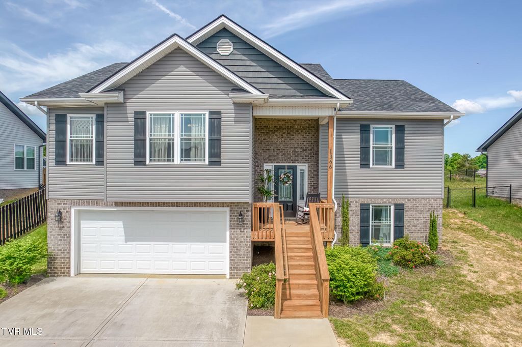 Photo of 1366 Lemongrass Drive, Jonesborough, TN 37659 (MLS # 9994623)