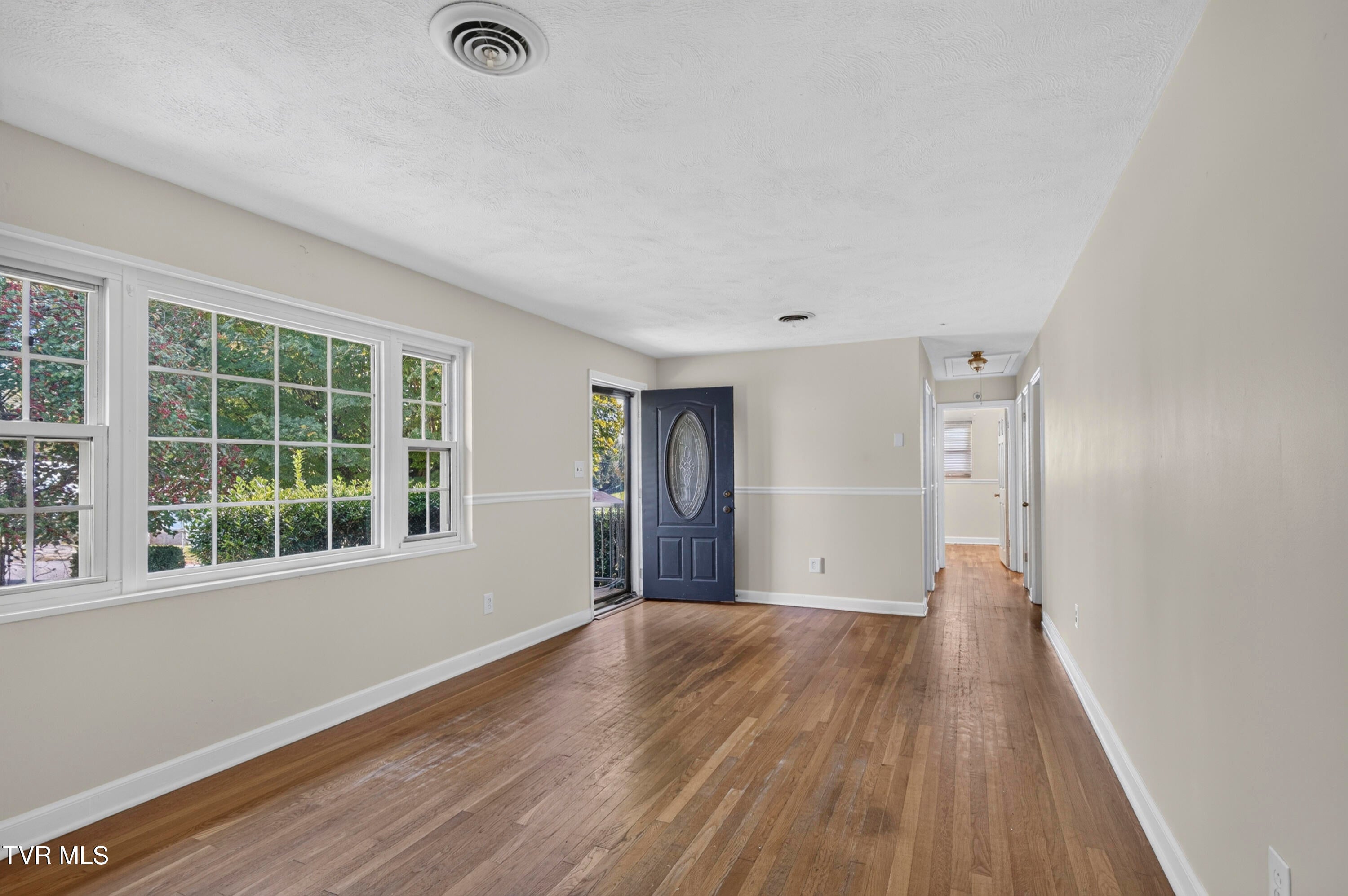 416 Sherwood Road