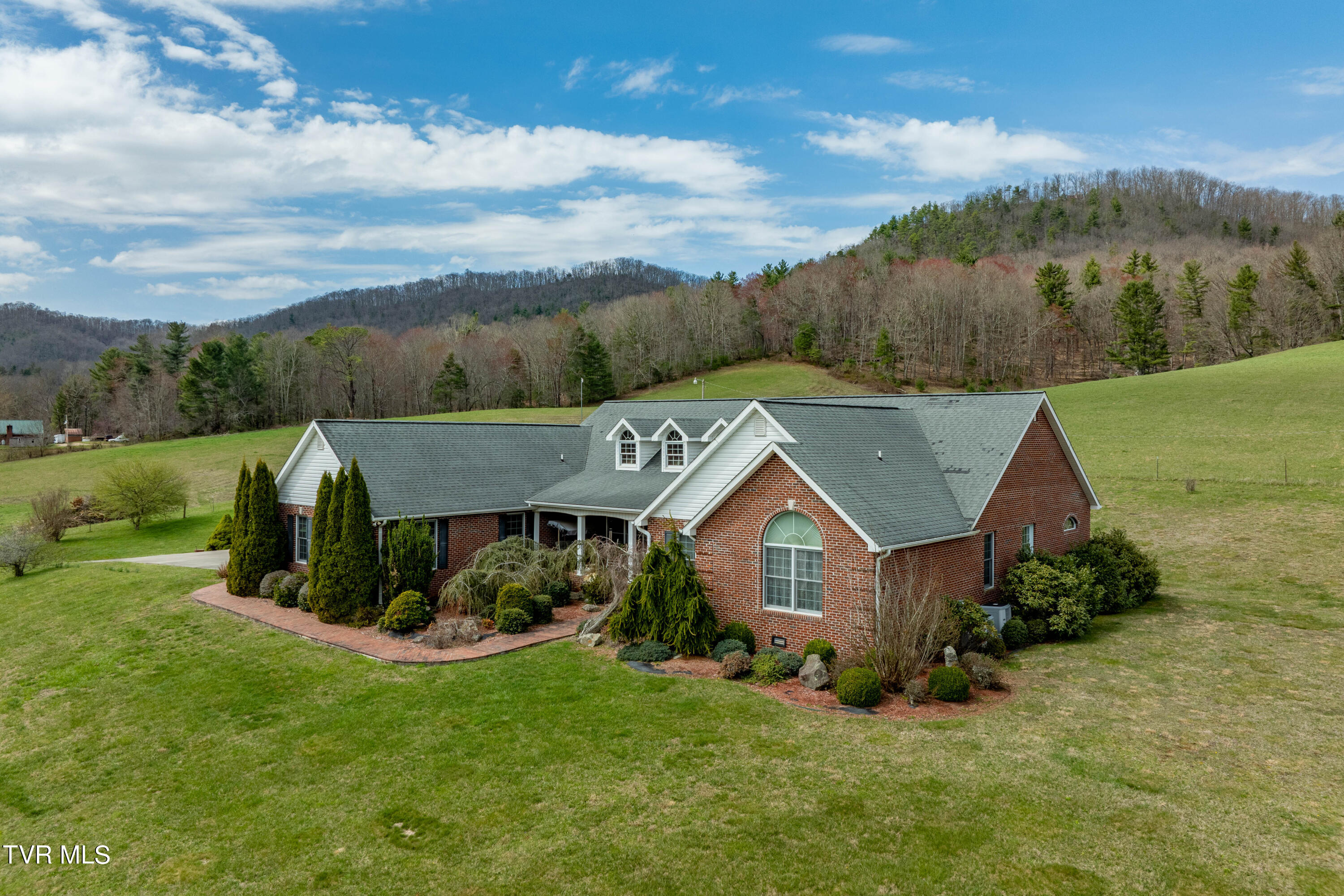 3972 Big Dry Run Road, Mountain City, Tennessee image 6