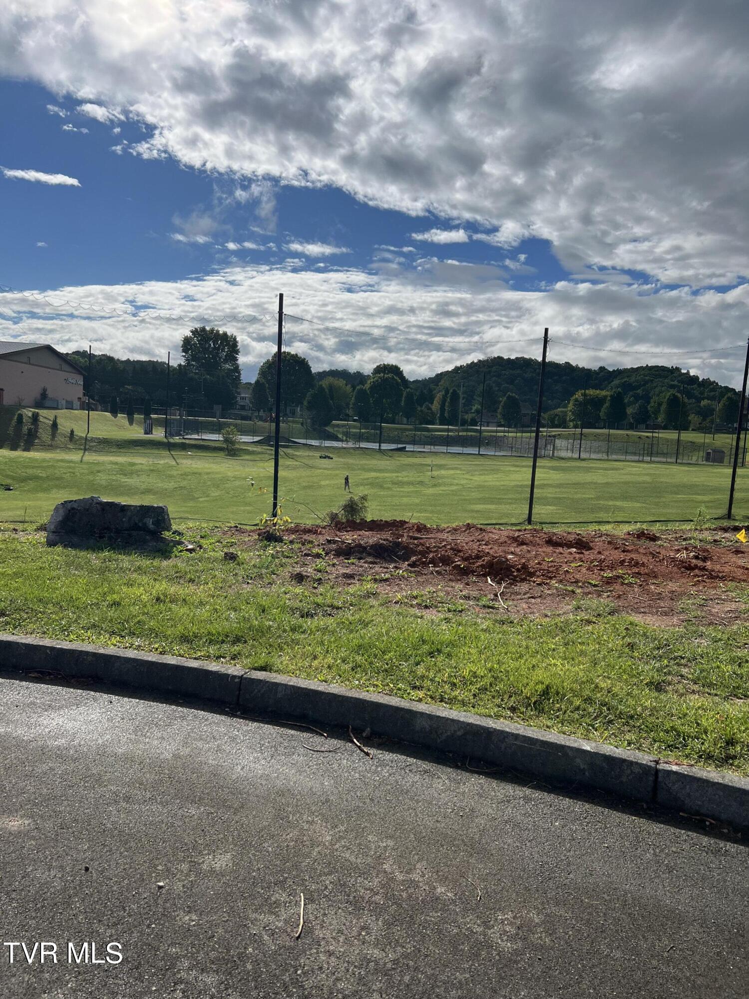 362 Monroe Drive, Bristol, Tennessee image 1