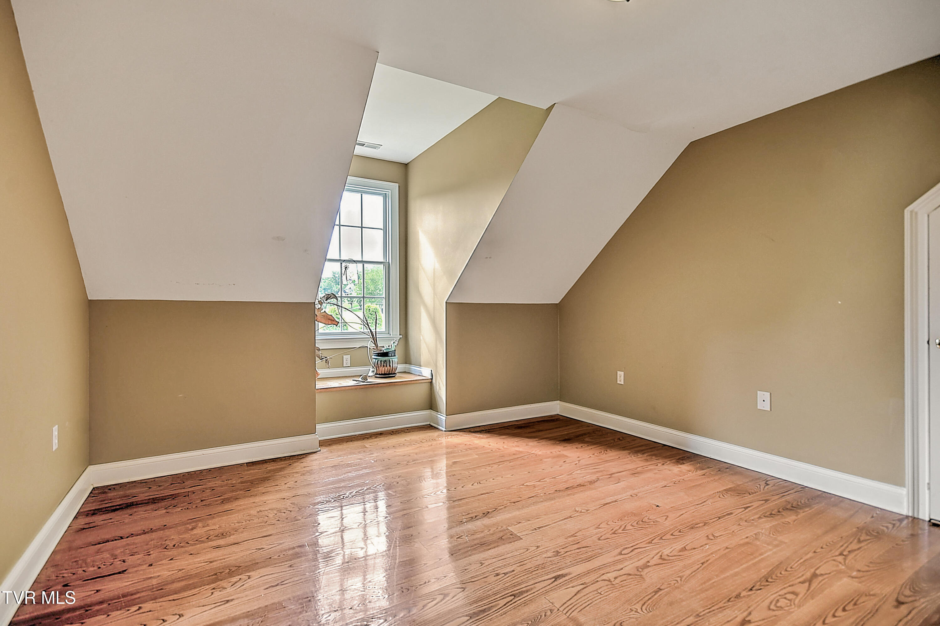 2041 King College Road, Bristol, Tennessee image 45