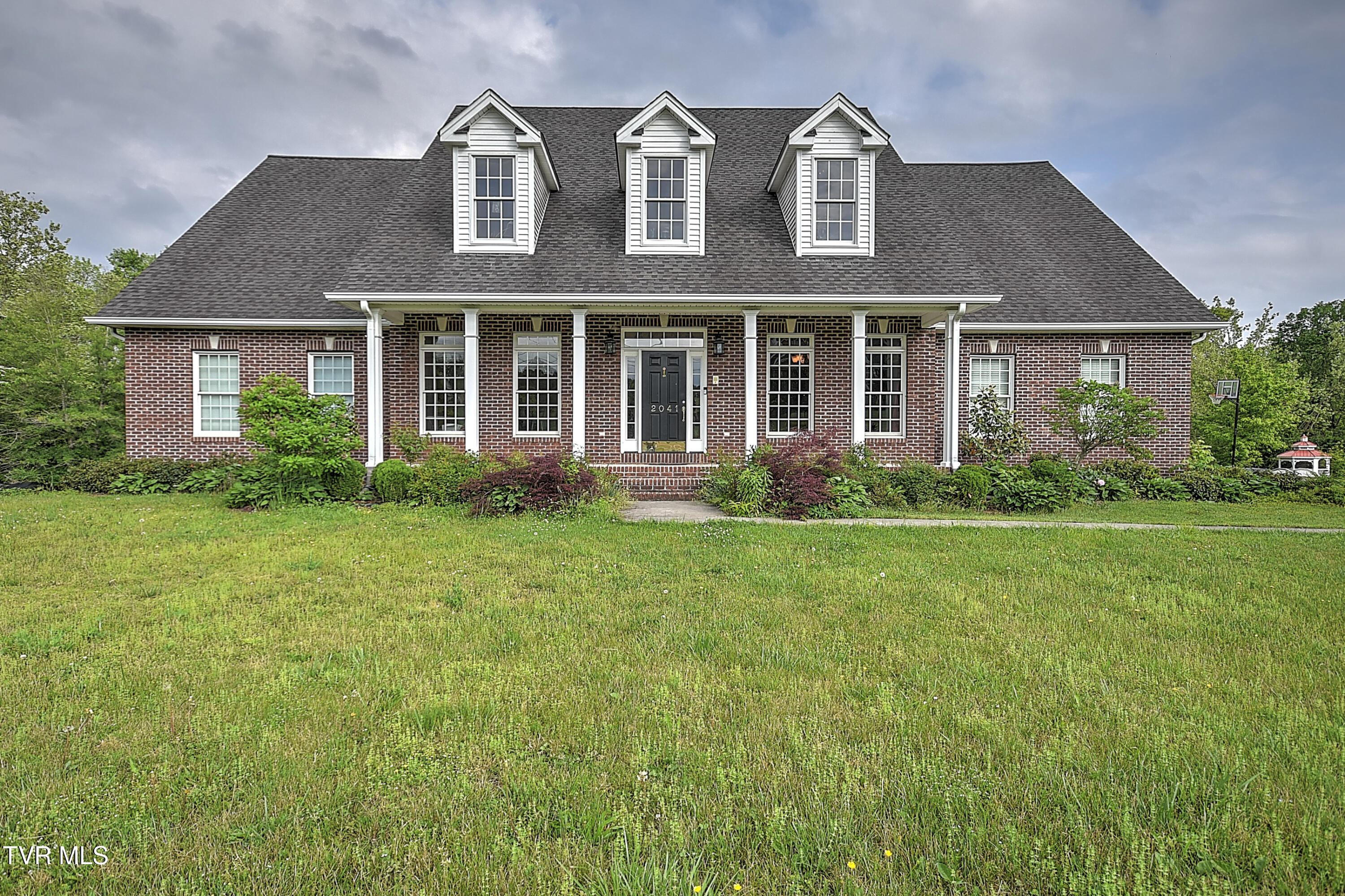2041 King College Road, Bristol, Tennessee image 1