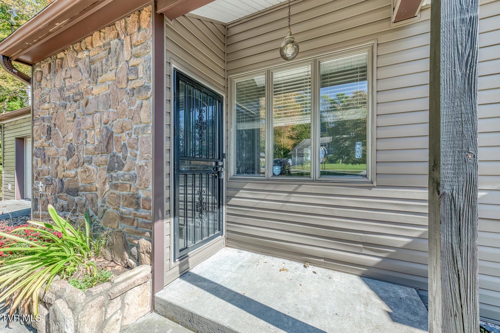 Photo of 238 Picadilly Lane, Gray, TN 37615 (MLS # 10002515)