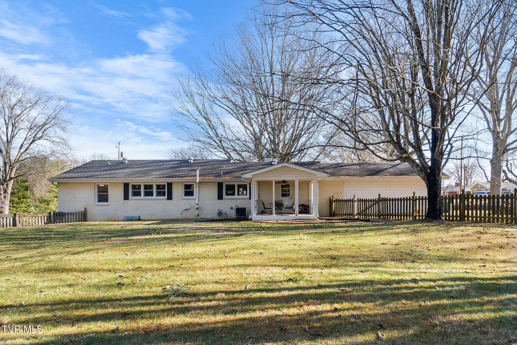 Photo of 159 Edgemont Terrace, Abingdon, VA 24210 (MLS # 9990188)