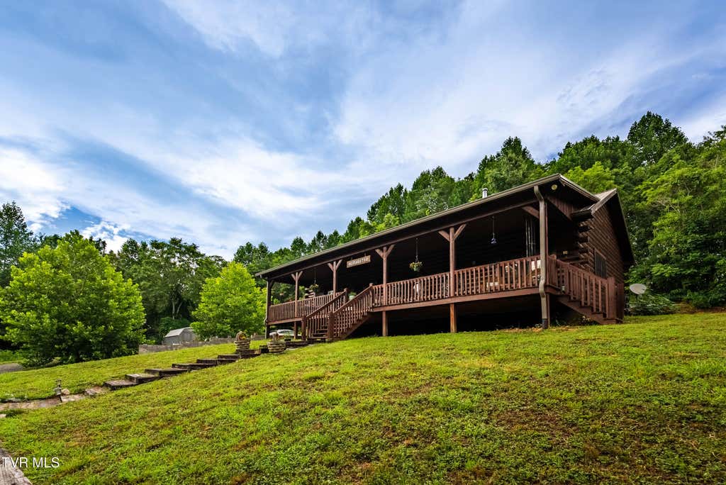 Photo of 772 Copper Ridge Road, Eidson, TN 37731 (MLS # 9998111)
