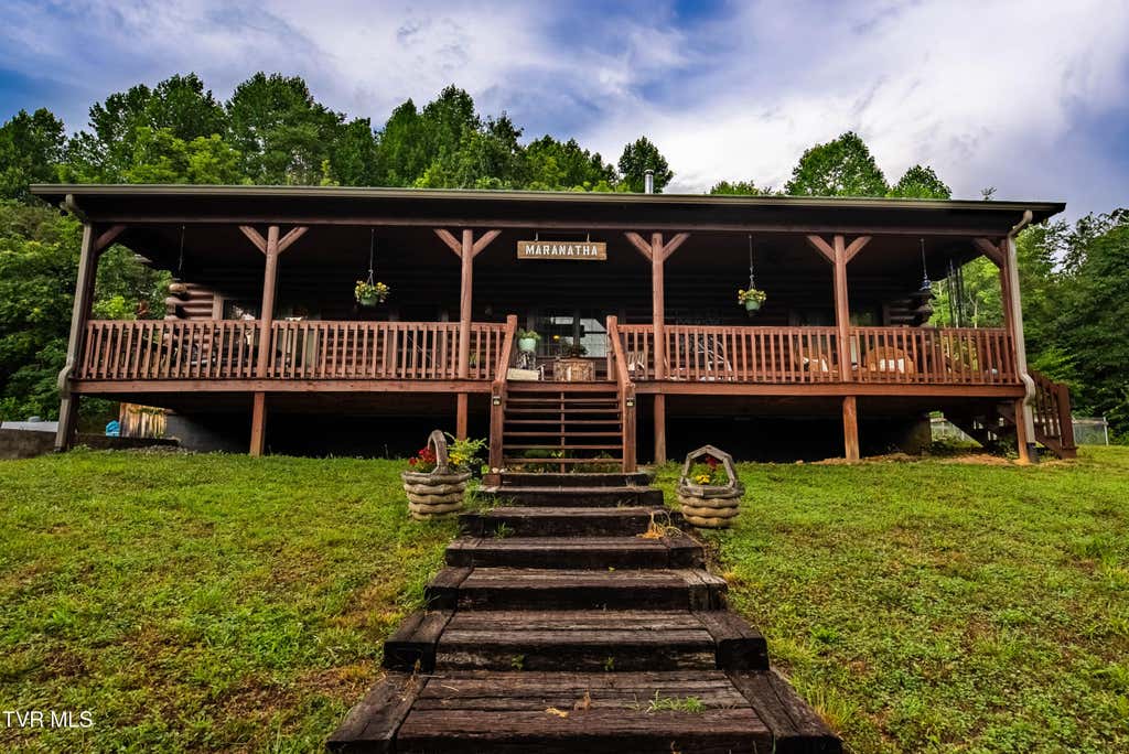 Photo of 772 Copper Ridge Road, Eidson, TN 37731 (MLS # 9998111)