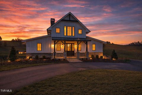 Photo of 190 Farmhouse Village Trail, Butler, TN 37640 (MLS # 9992477)