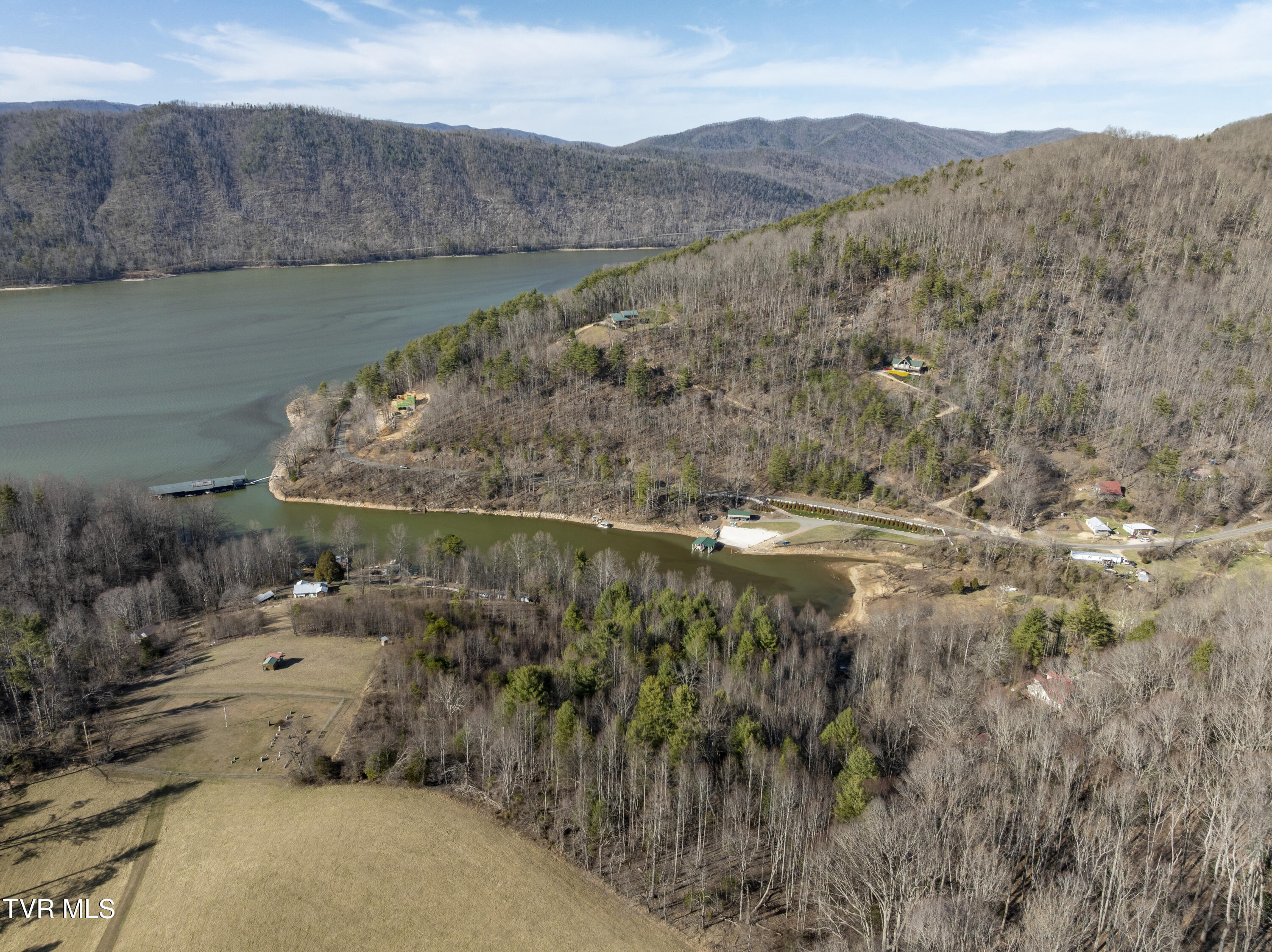 387 Goose Bradley Lane, Butler, Tennessee image 19
