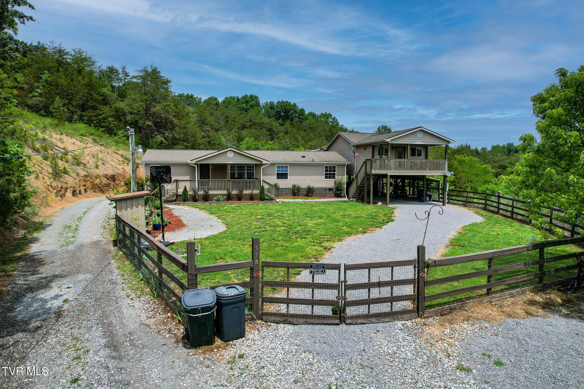 558 Oakland Drive, Bybee, Tennessee image 6