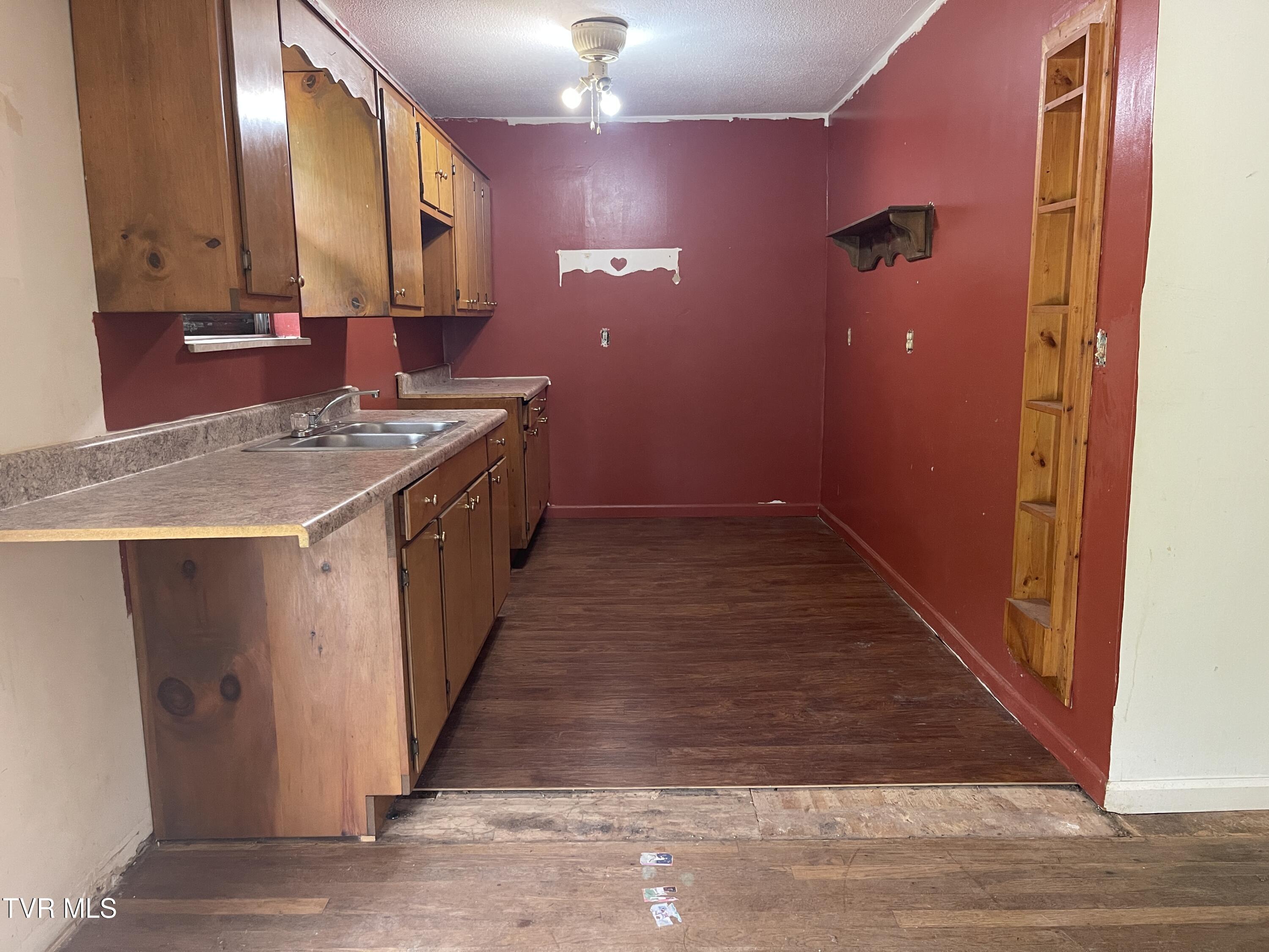 2709 Oak Cliff Court, Johnson City, Tennessee image 29