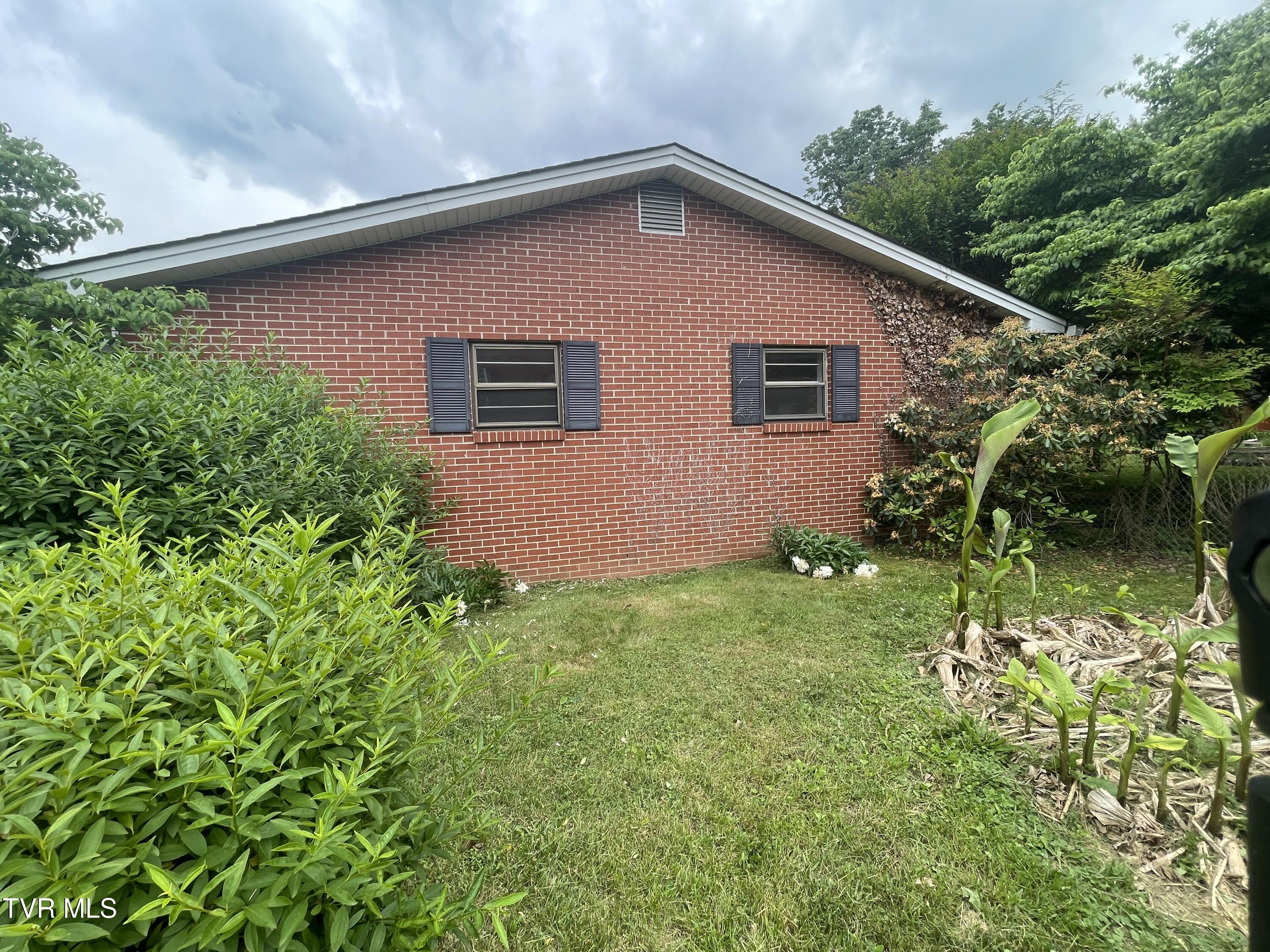 2709 Oak Cliff Court, Johnson City, Tennessee image 21