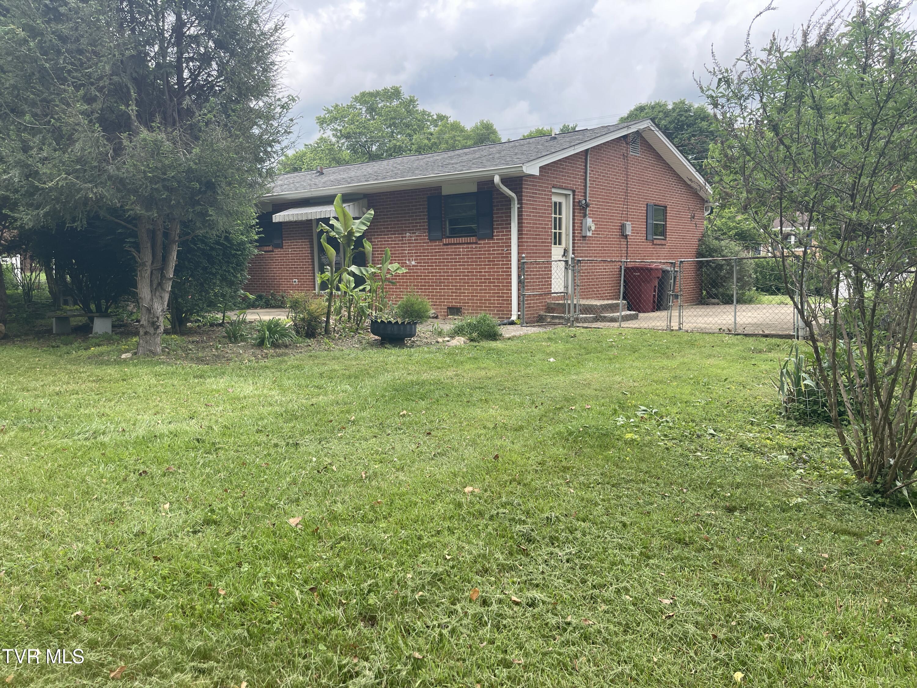 2709 Oak Cliff Court, Johnson City, Tennessee image 16