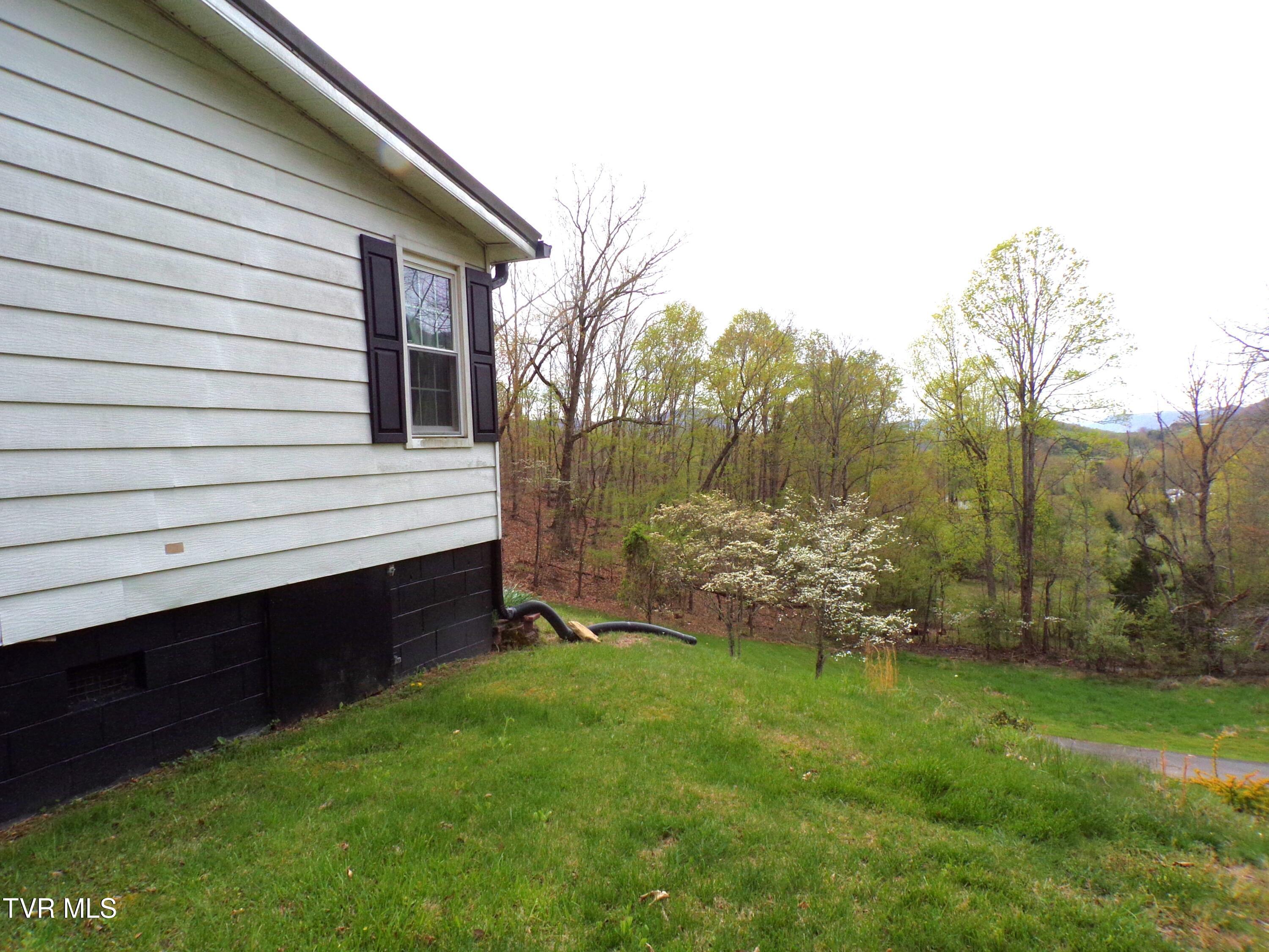 3500 Glen Echo Drive, Big Stone Gap, Virginia image 5