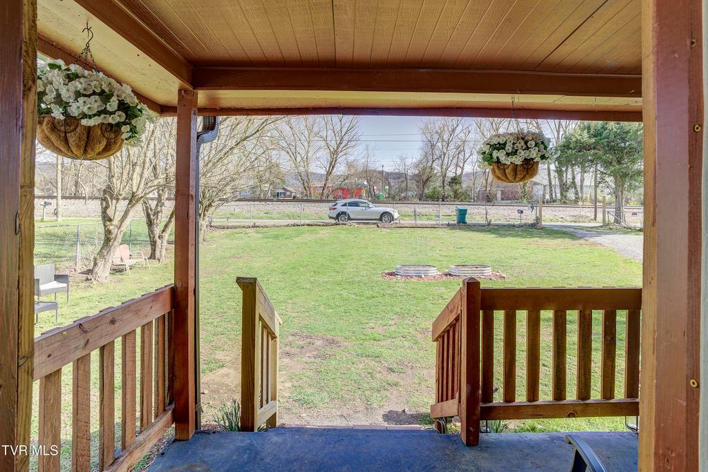 Photo of 412 Railroad Street, Erwin, TN 37650 (MLS # 9992394)