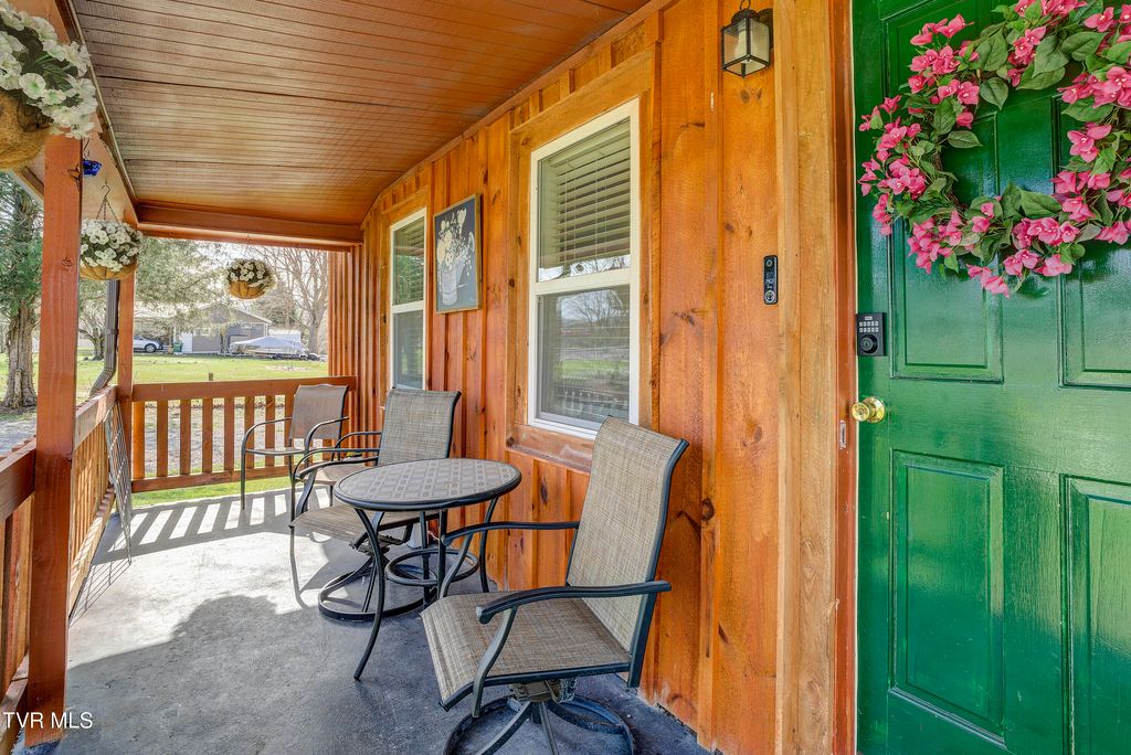 Photo of 412 Railroad Street, Erwin, TN 37650 (MLS # 9992394)