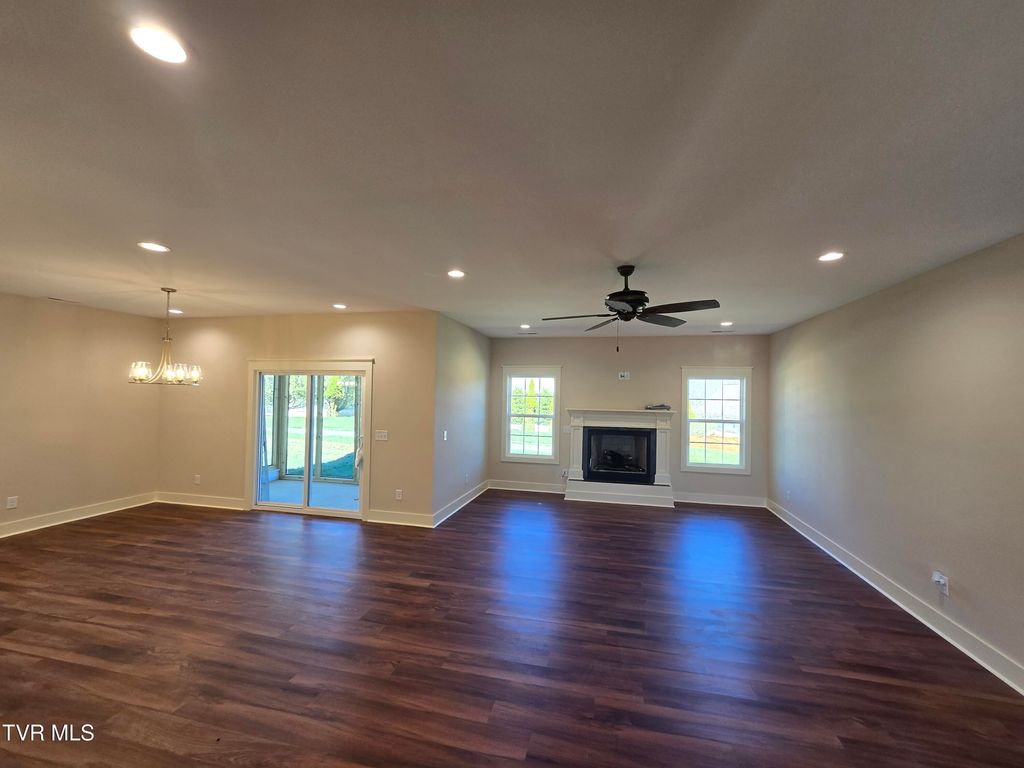 Photo of 1616 Maple Ridge Court, Kingsport, TN 37664 (MLS # 9989060)