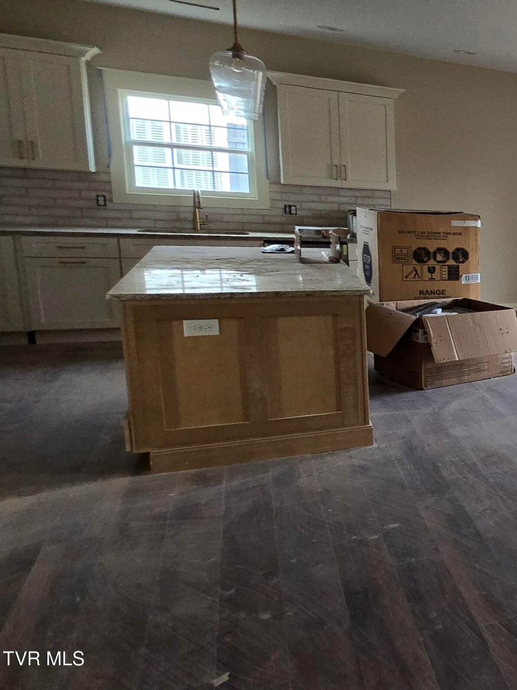 Photo of 1616 Maple Ridge Court, Kingsport, TN 37664 (MLS # 9989060)