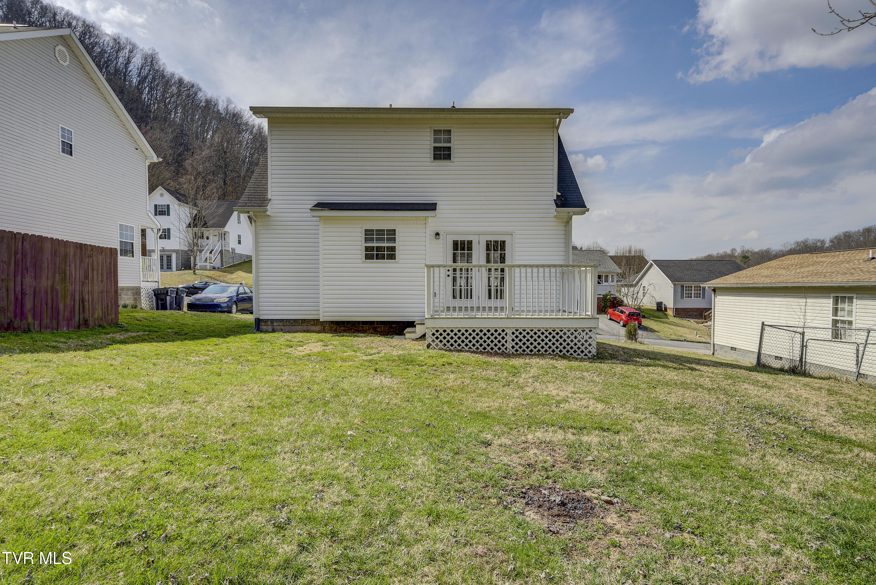 121 Saint James Place